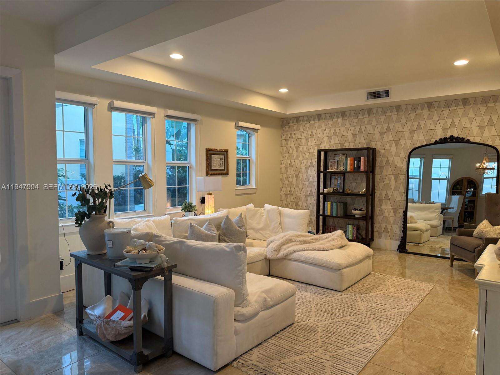 918 17th Way, Fort Lauderdale, FL 33304 | Picture 5