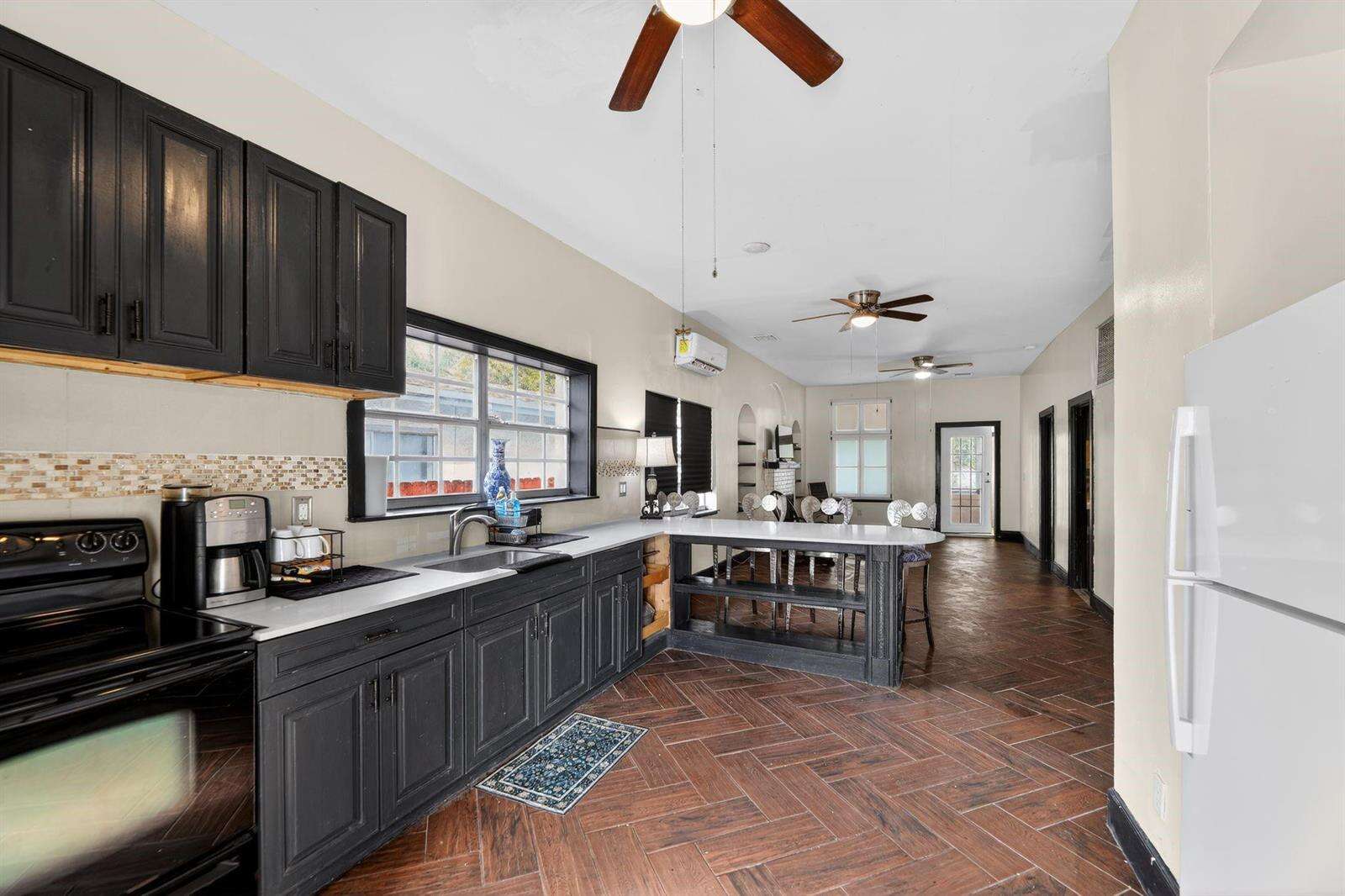 1934 Washington, Hollywood, FL 33020 - For Sale photo 16