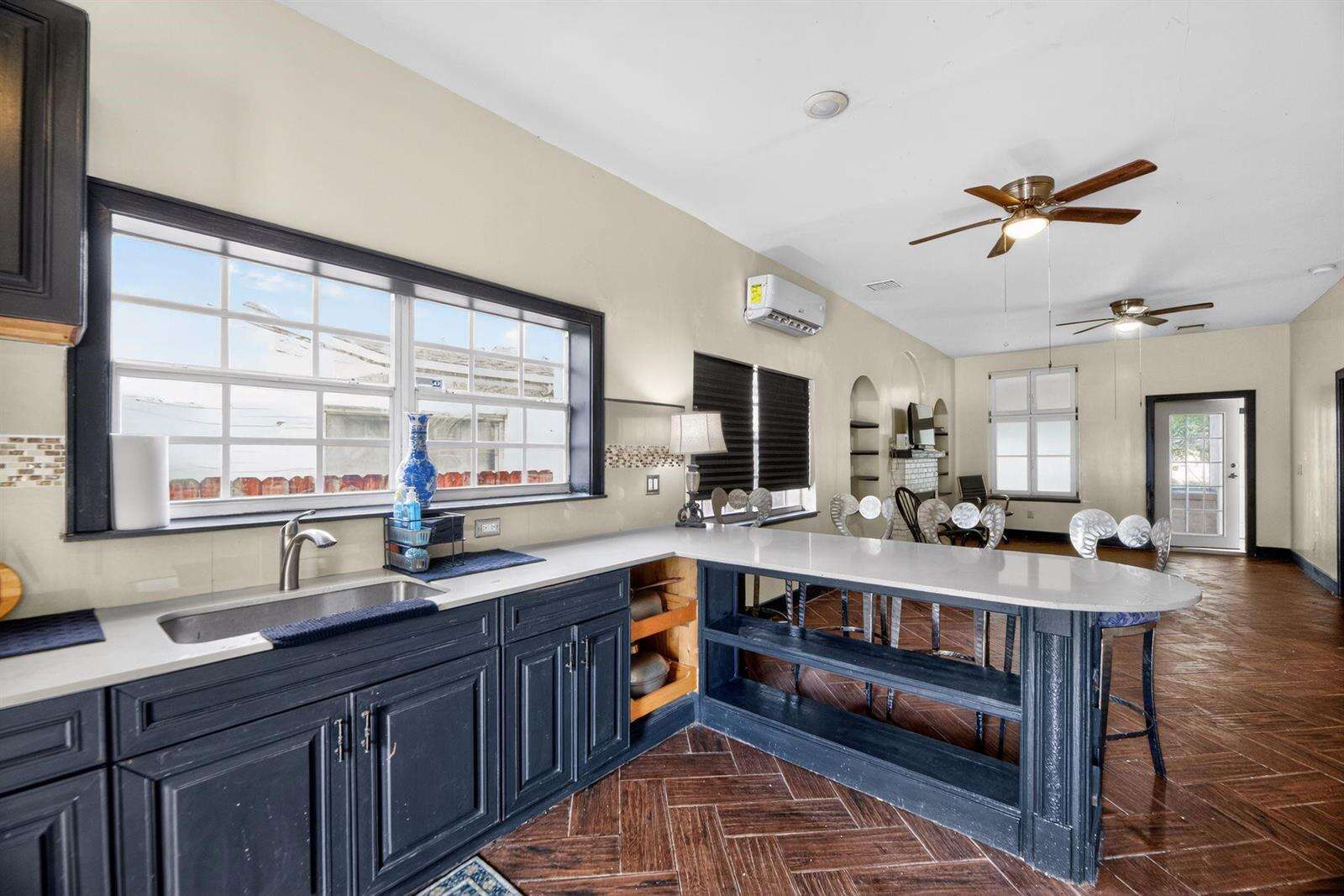 1934 Washington, Hollywood, FL 33020 - For Sale photo 8