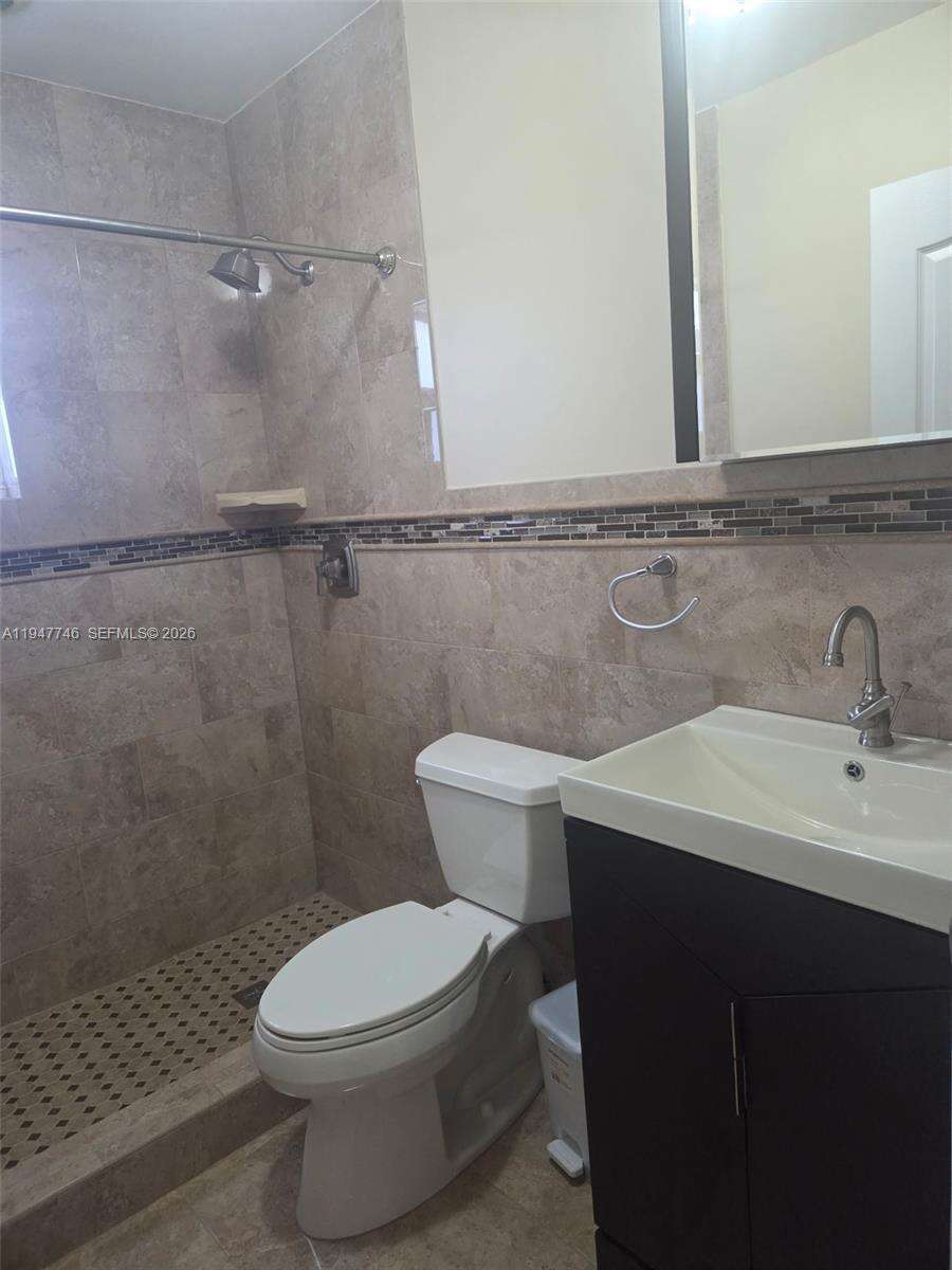 2749 73rd Pl, Hialeah, FL 33016 | Picture 15