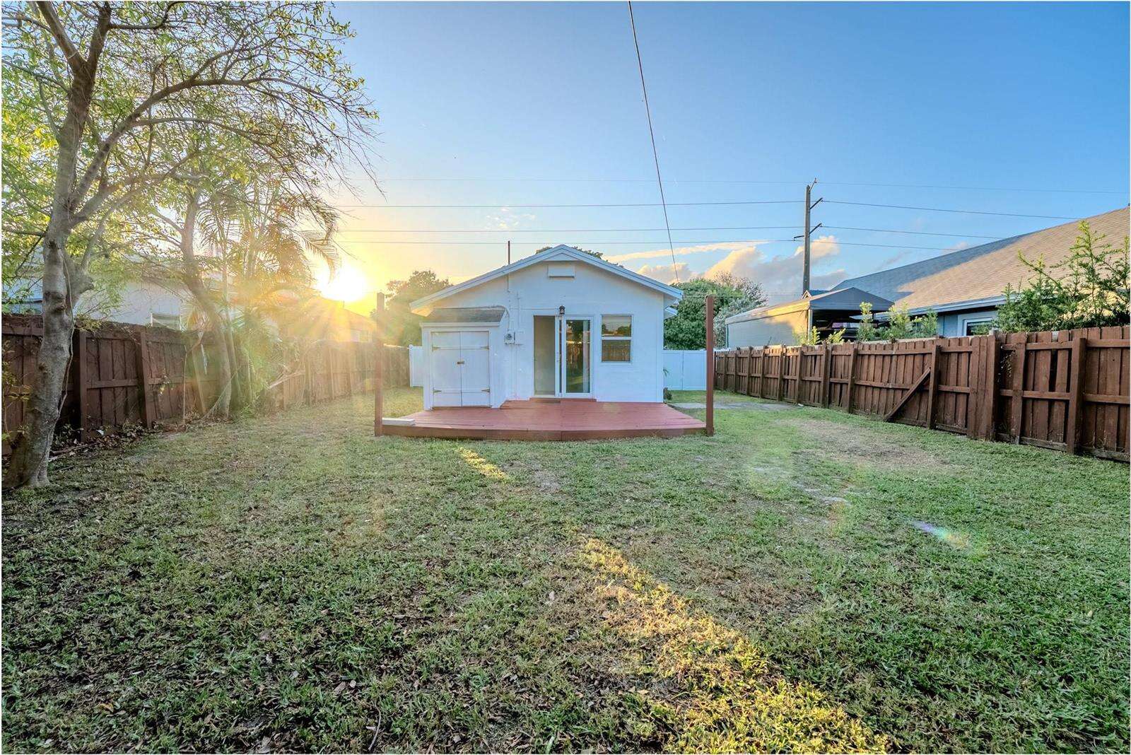521 24th, Hollywood, FL 33020 - For Sale photo 3