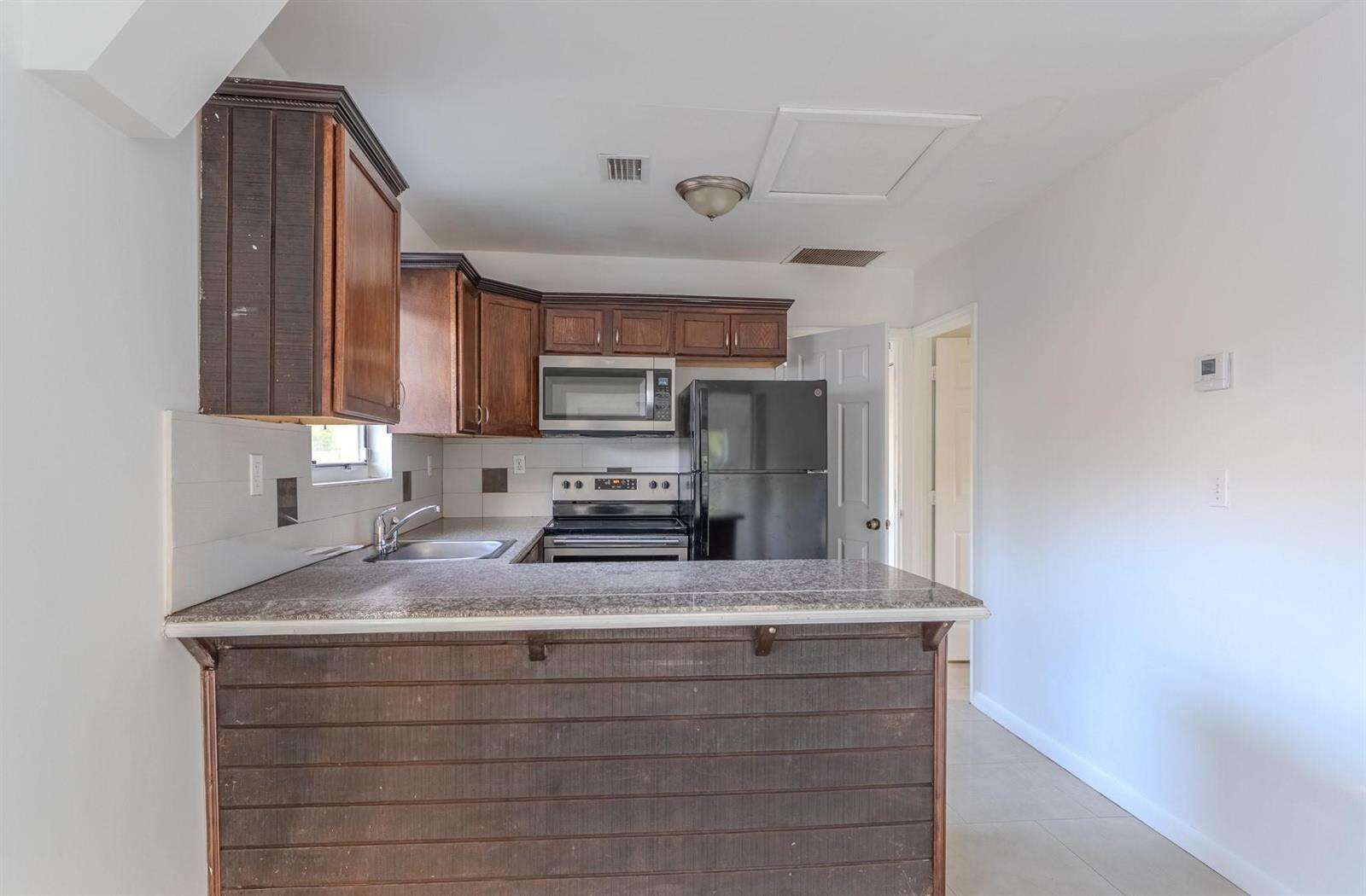 521 24th, Hollywood, FL 33020 - For Sale photo 9