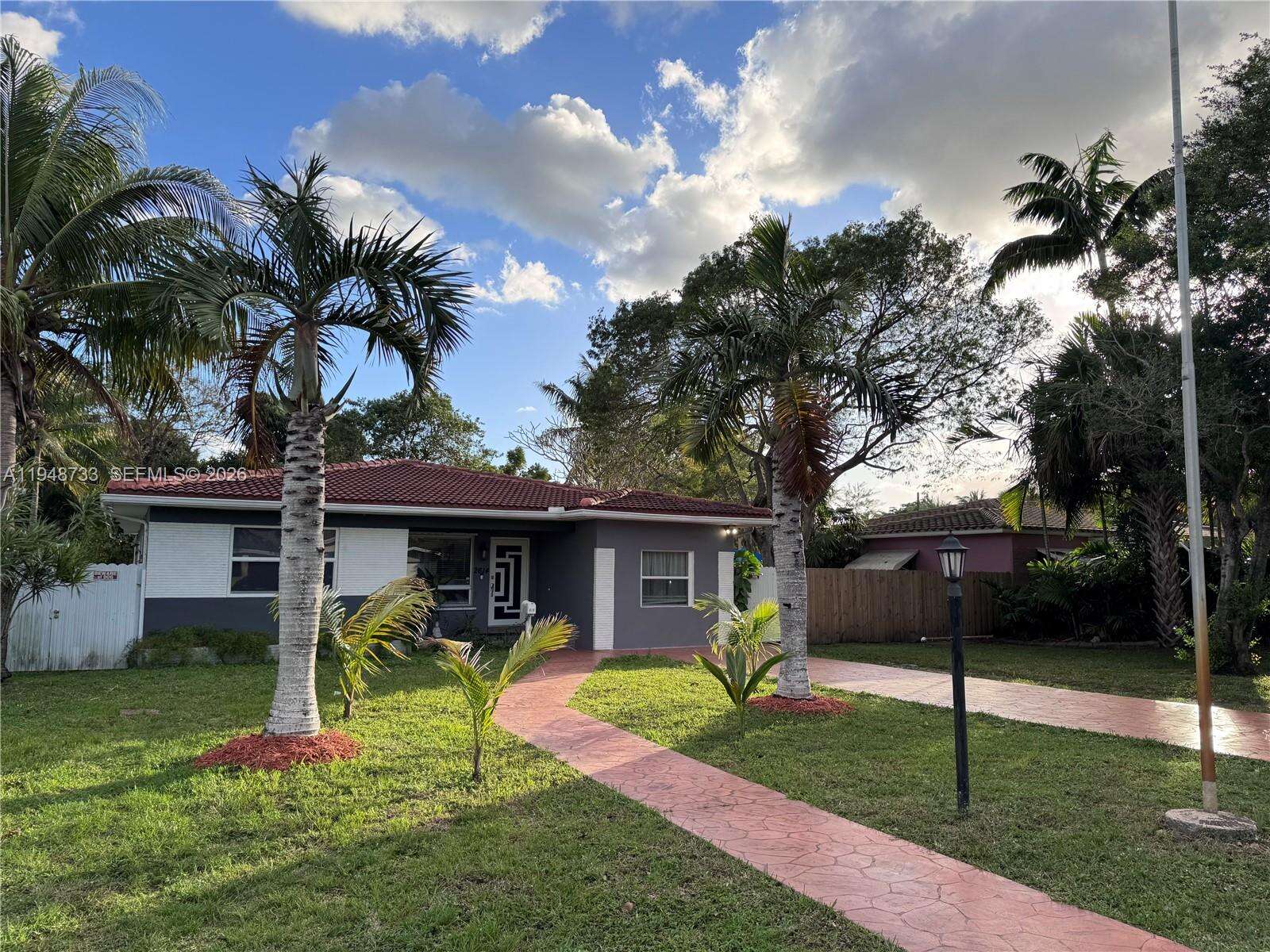 2614 Fillmore St, Hollywood, FL 33020 | Picture 3