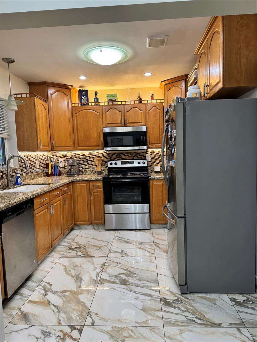 2614 Fillmore St, Hollywood, FL 33020 | Picture 21