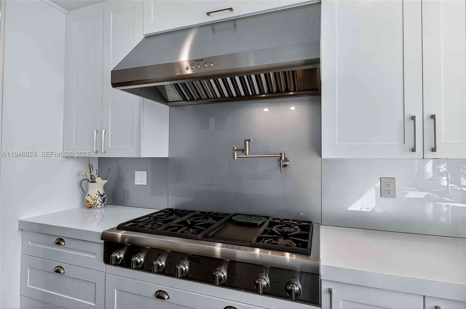 1680 Onaway Dr, Coconut Grove, FL 33133 | Picture 10