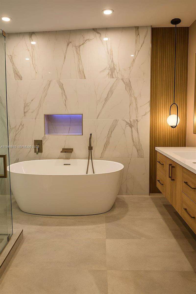 1201 Diplomat Pkwy, Hollywood, FL 33019 | Picture 14