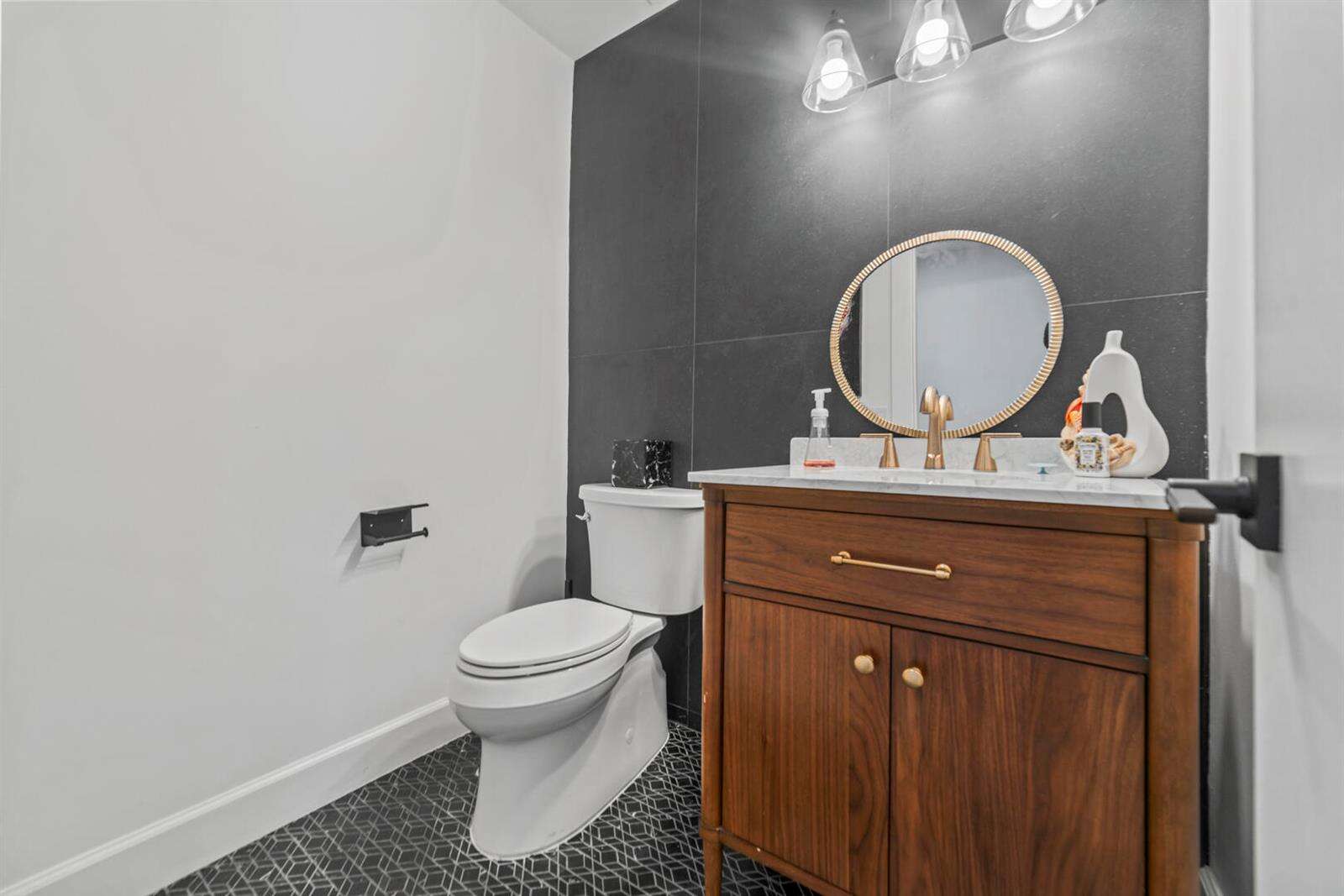 2451 199th, Miami, FL 33180 - For Sale photo 24