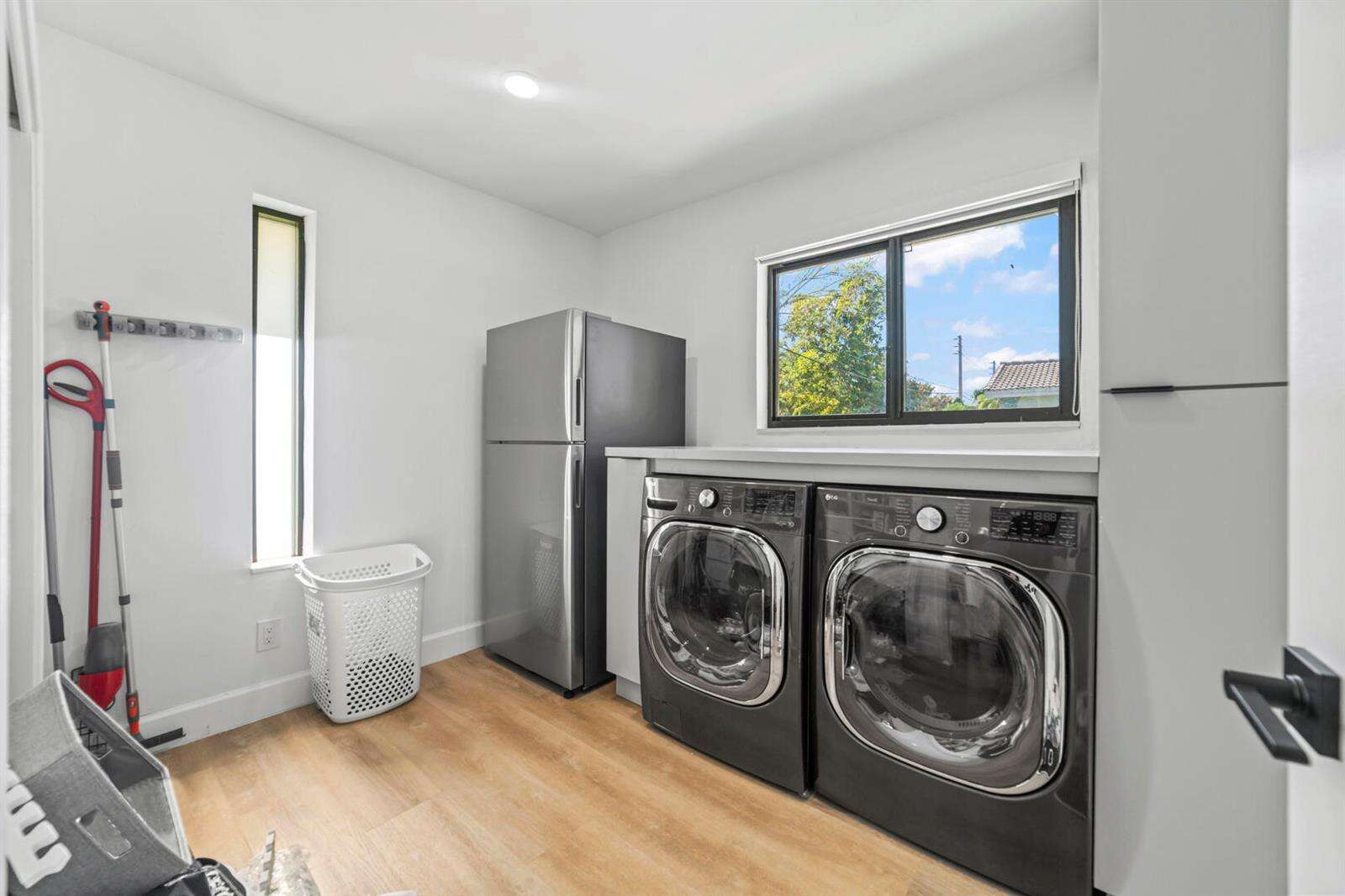 2451 199th, Miami, FL 33180 - For Sale photo 36