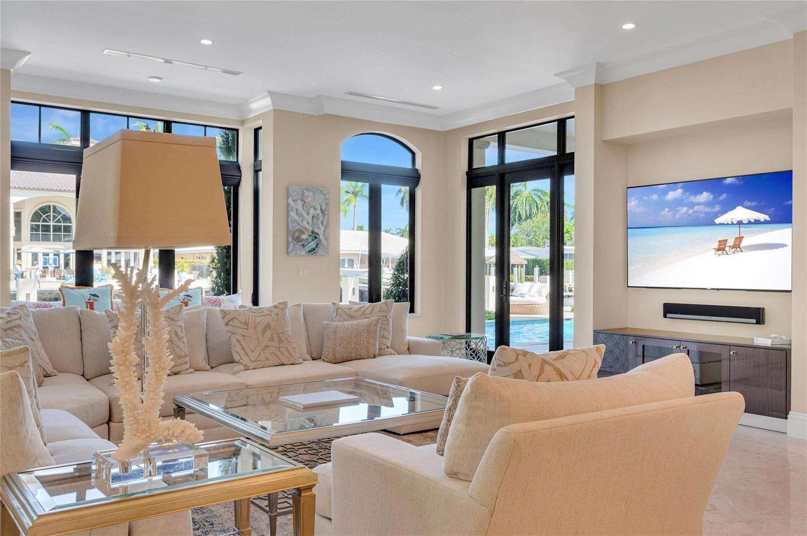 156 Fiesta, Fort Lauderdale, FL 33301 - For Sale photo 18