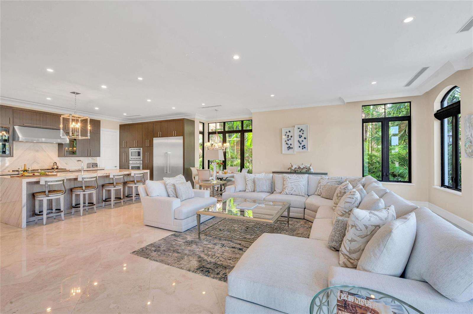 156 Fiesta, Fort Lauderdale, FL 33301 - For Sale photo 21