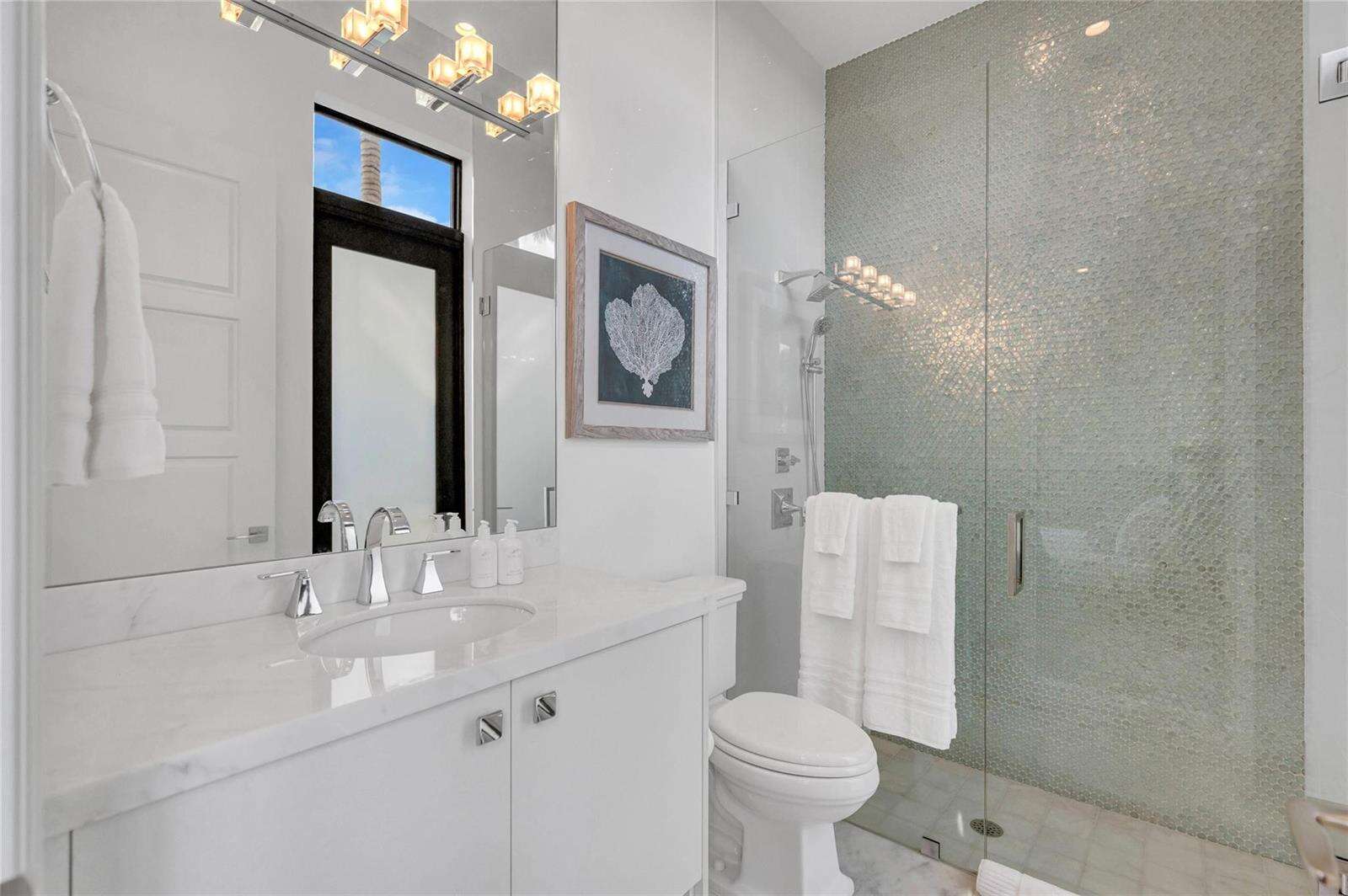 156 Fiesta, Fort Lauderdale, FL 33301 - For Sale photo 27
