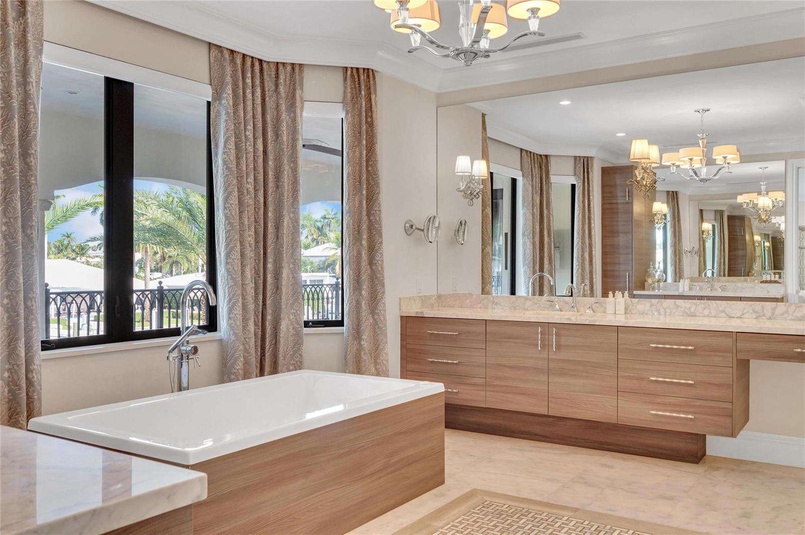 156 Fiesta, Fort Lauderdale, FL 33301 - For Sale photo 35