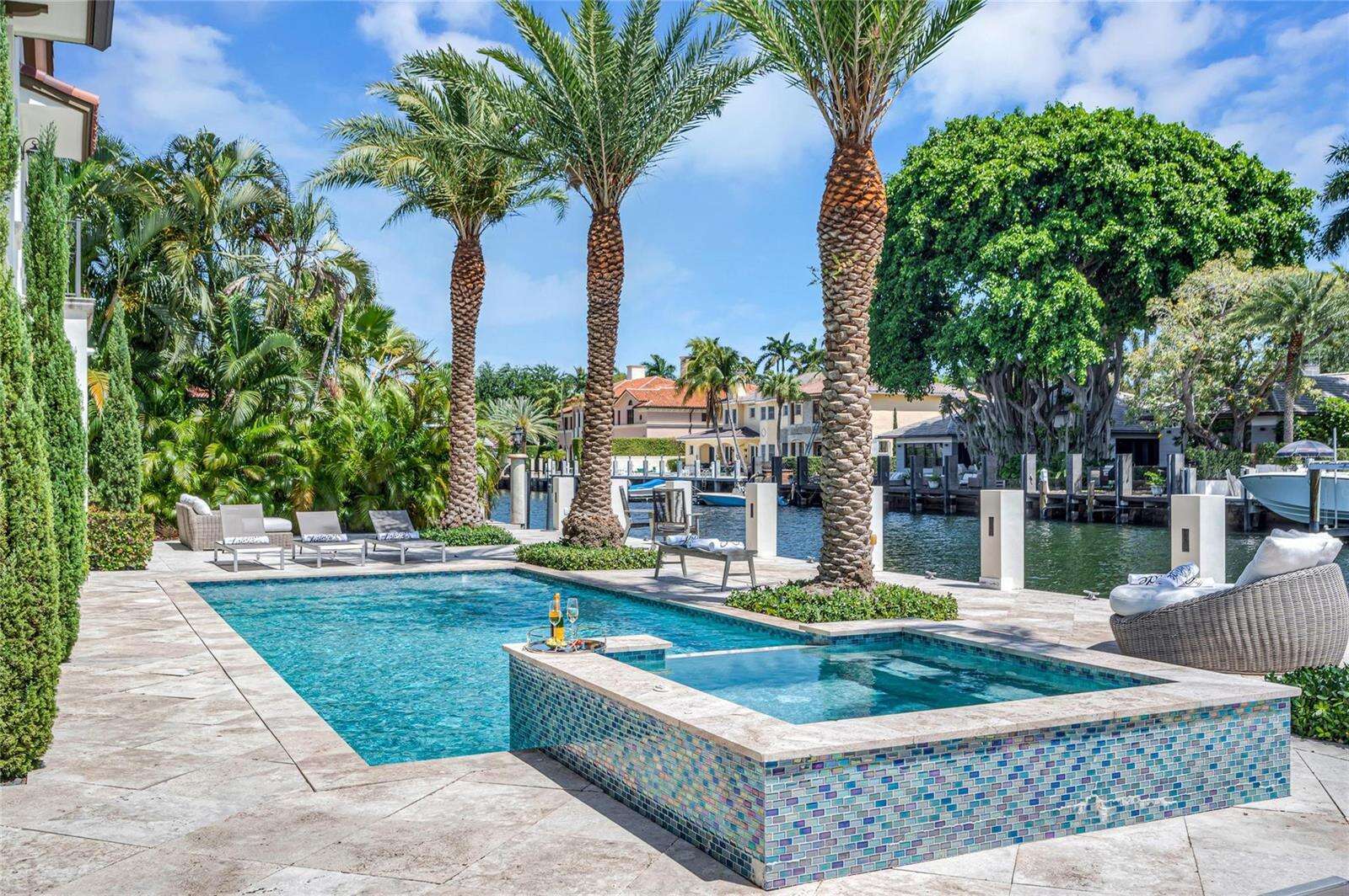 156 Fiesta, Fort Lauderdale, FL 33301 - For Sale photo 50