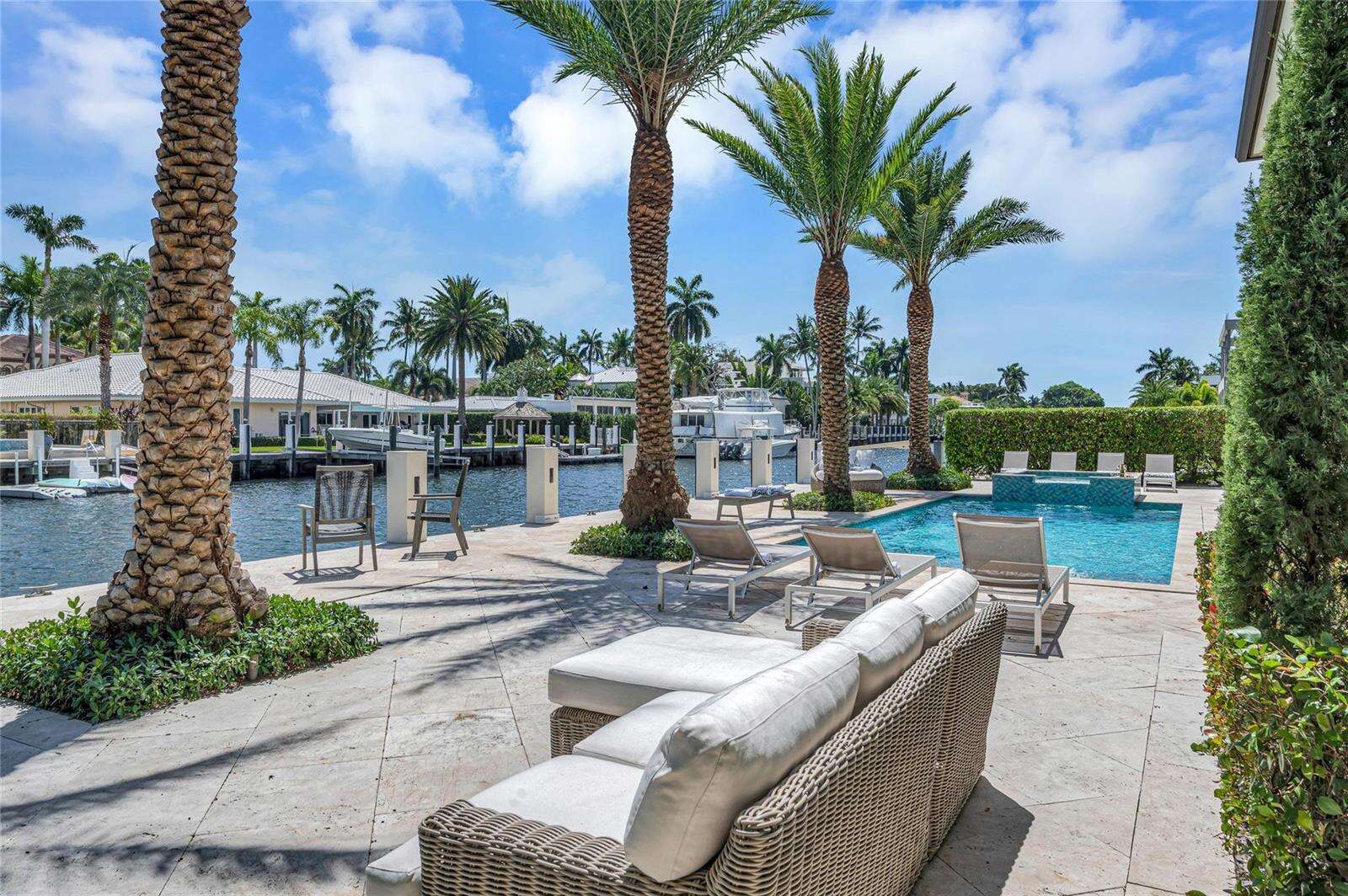 156 Fiesta, Fort Lauderdale, FL 33301 - For Sale photo 51