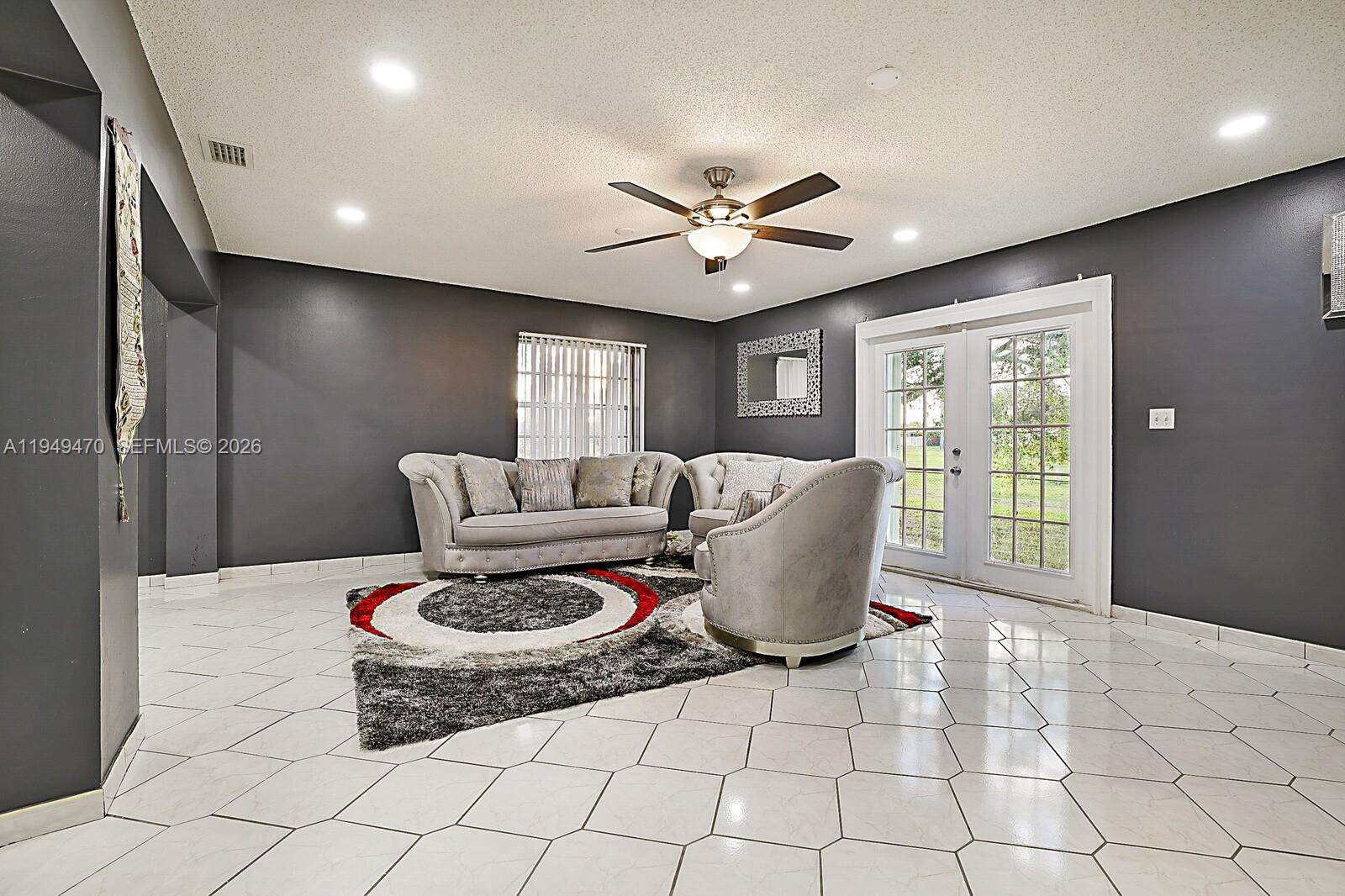 2210 91st Ter, Pembroke Pines, FL 33024 - For Sale photo 12