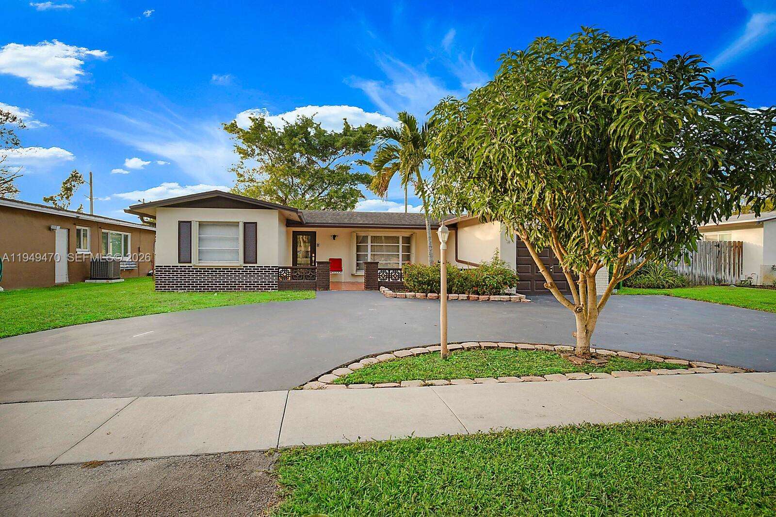 2210 91st Ter, Pembroke Pines, FL 33024 - For Sale photo 30