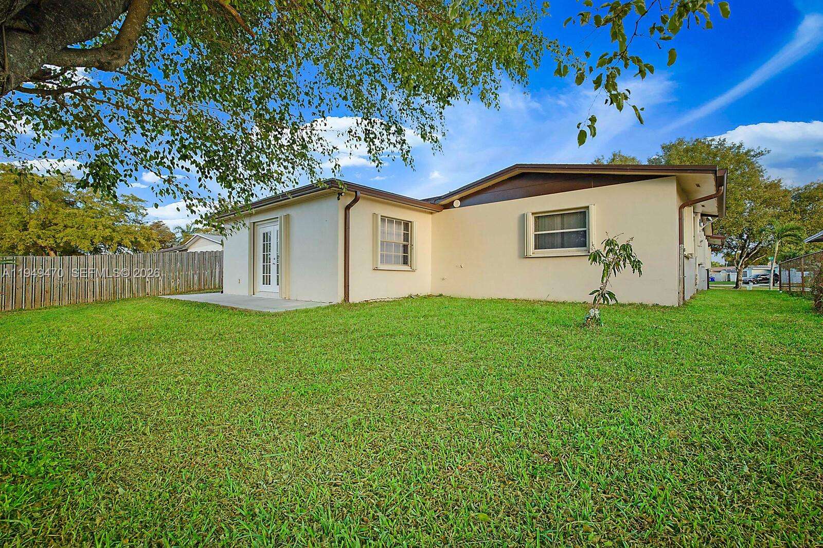 2210 91st Ter, Pembroke Pines, FL 33024 - For Sale photo 33