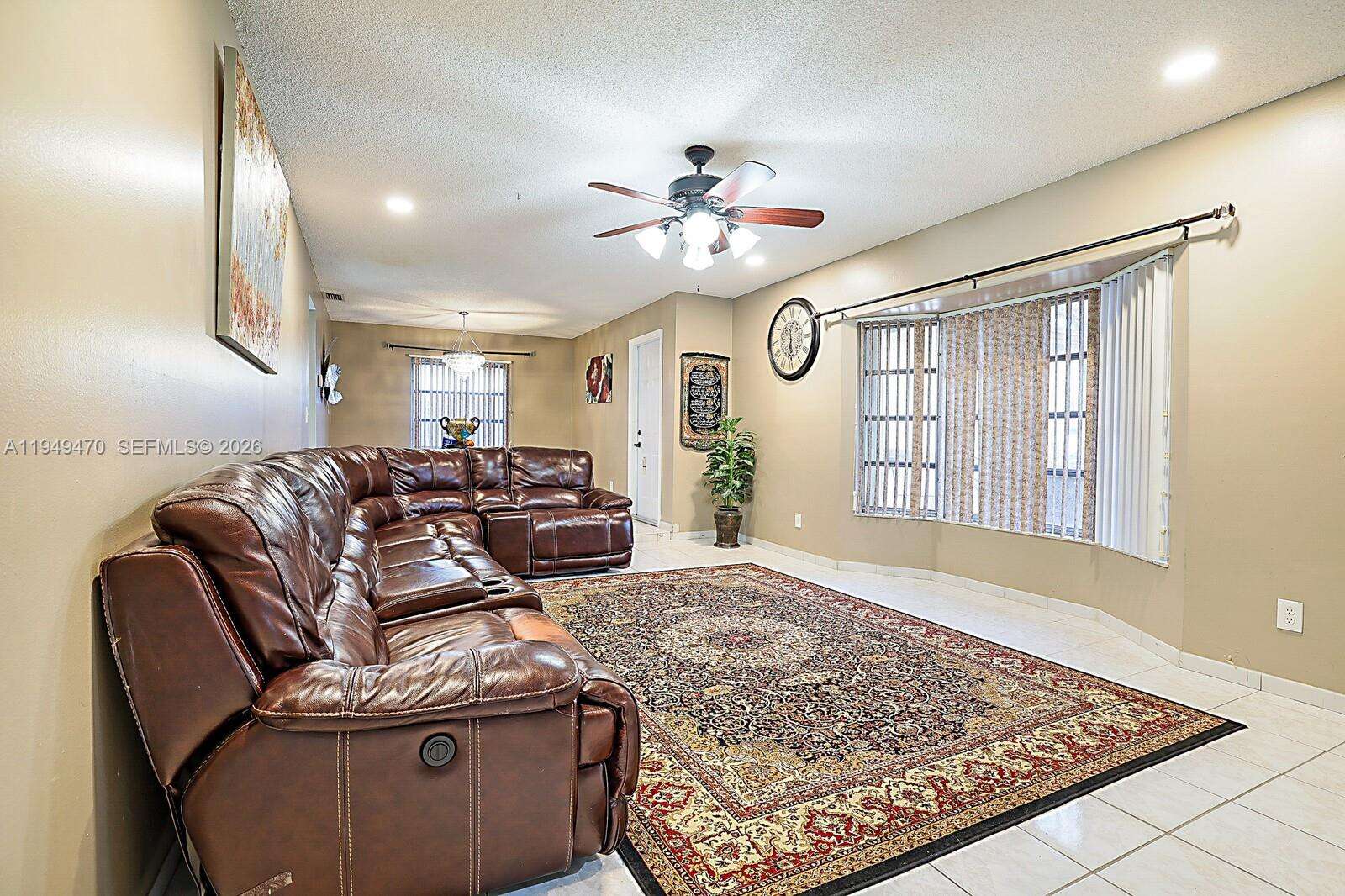 2210 91st Ter, Pembroke Pines, FL 33024 - For Sale photo 5
