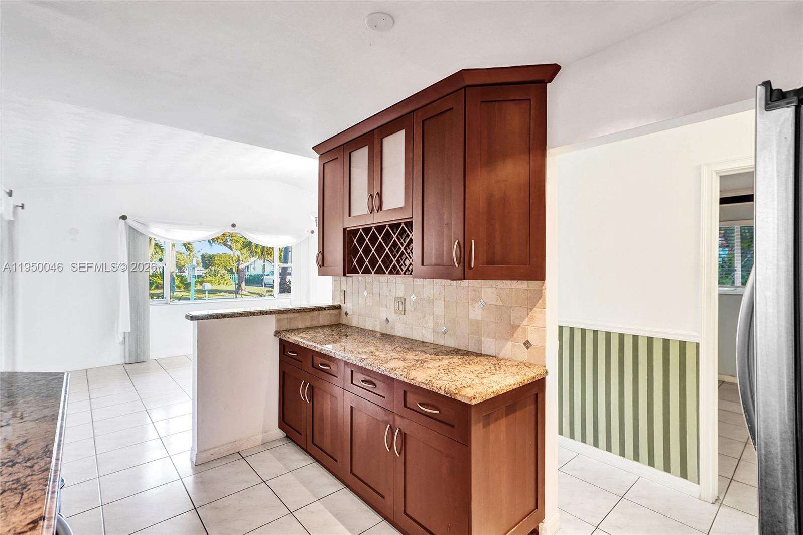 21120 24th Ct, Miami, FL 33180 | Picture 25