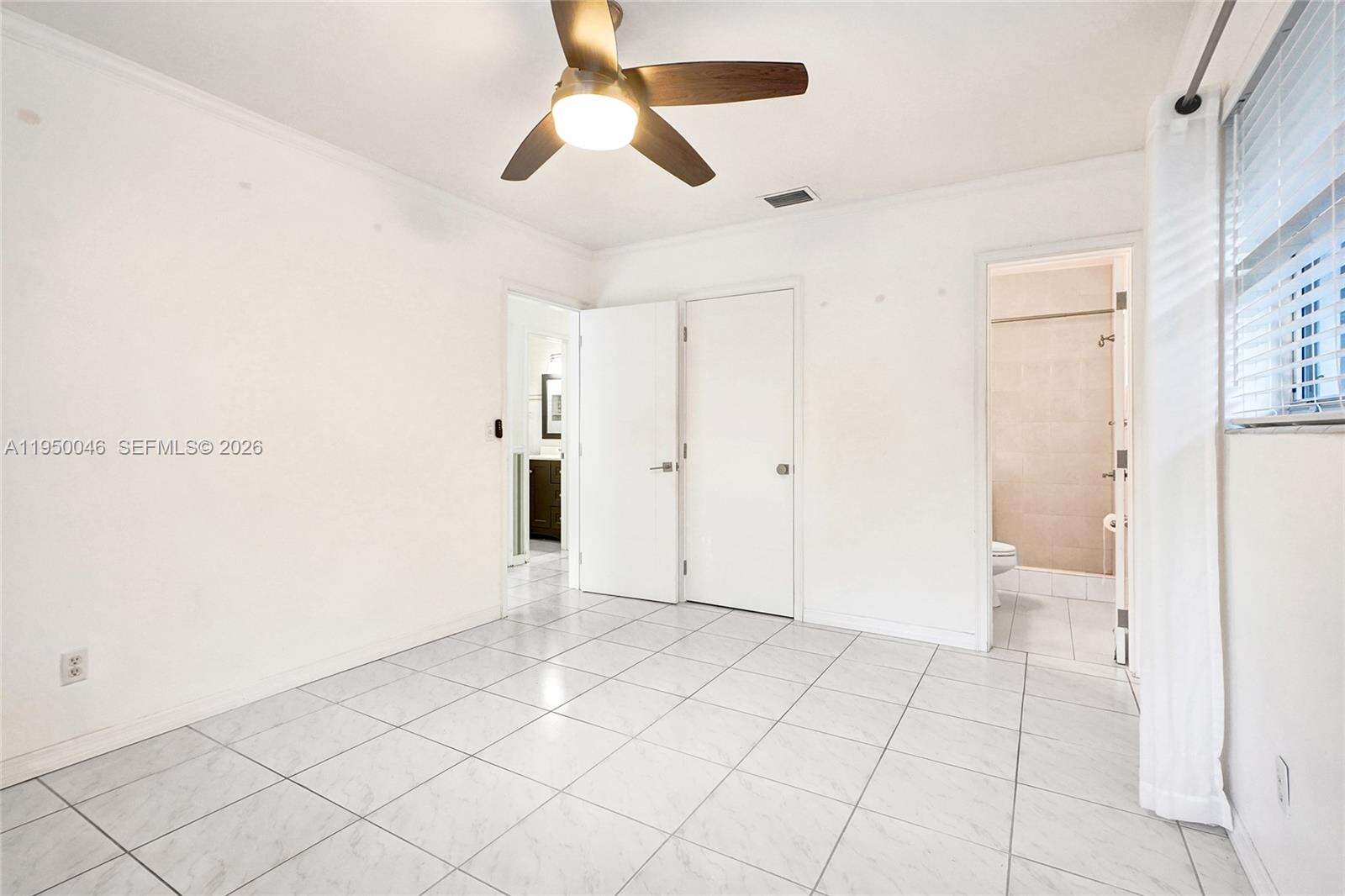 21120 24th Ct, Miami, FL 33180 | Picture 38