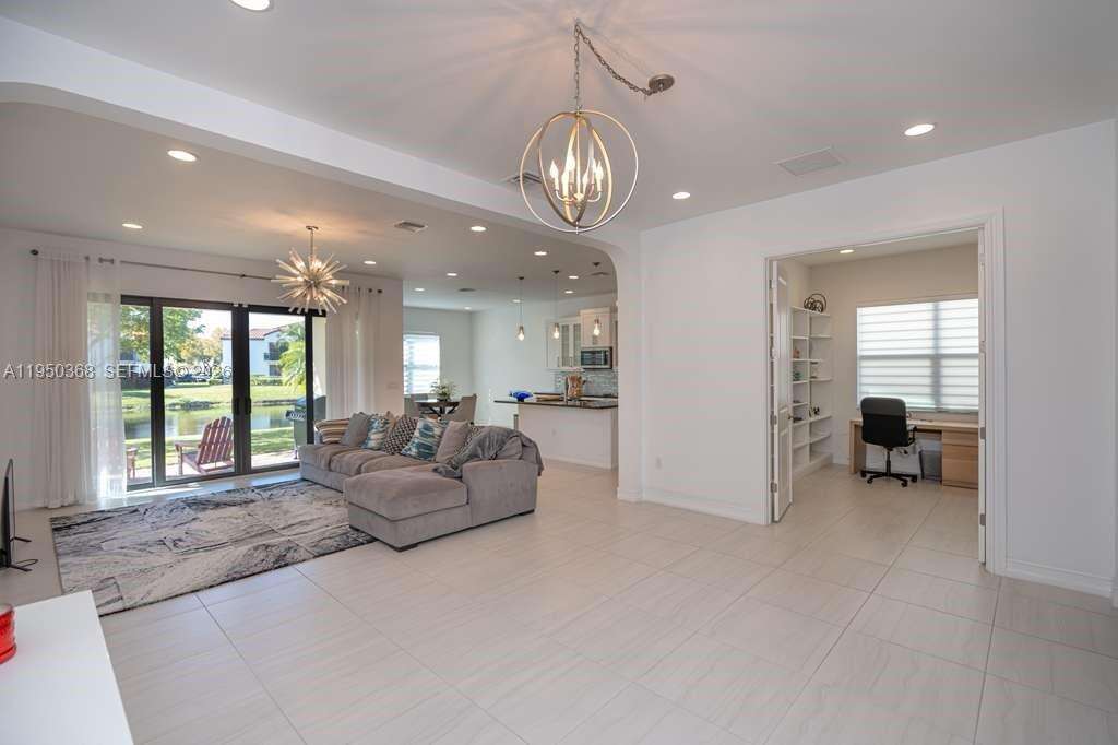 11824 13th Ct, Pembroke Pines, FL 33025 - For Sale photo 55