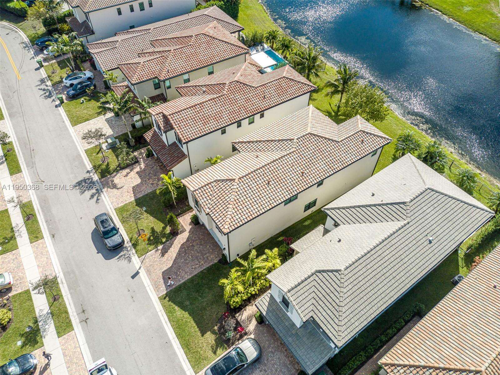11824 13th Ct, Pembroke Pines, FL 33025 - For Sale photo 78