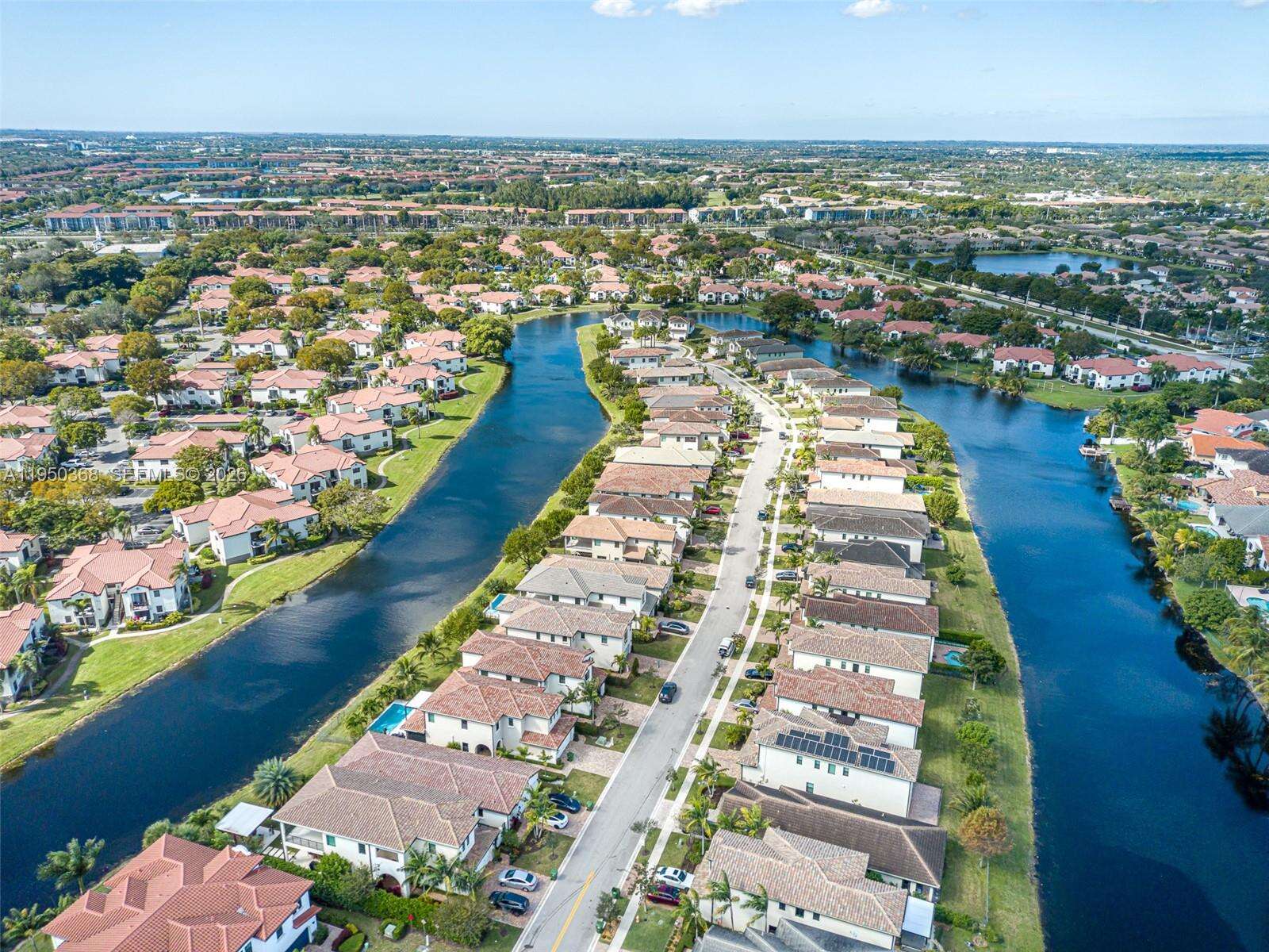 11824 13th Ct, Pembroke Pines, FL 33025 - For Sale photo 81