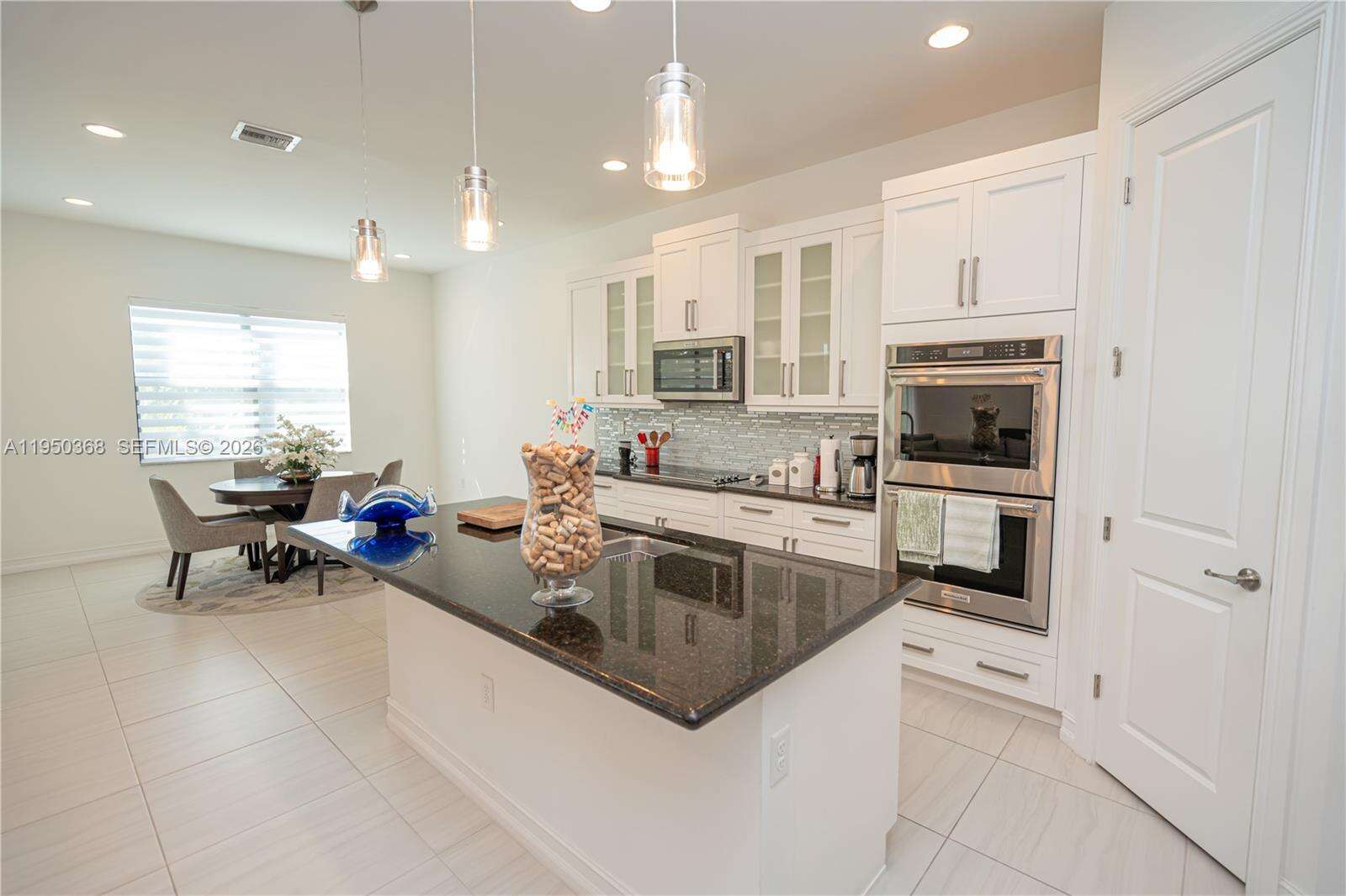 11824 13th Ct, Pembroke Pines, FL 33025 - For Sale photo 10