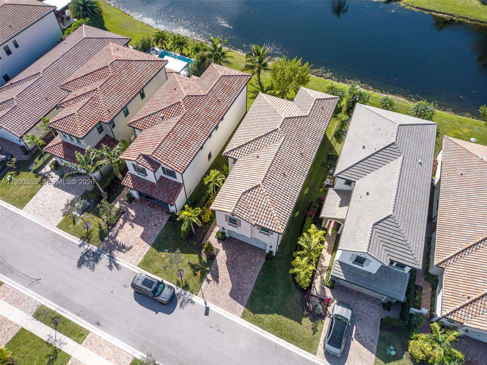 11824 13th Ct, Pembroke Pines, FL 33025 - For Sale photo 92