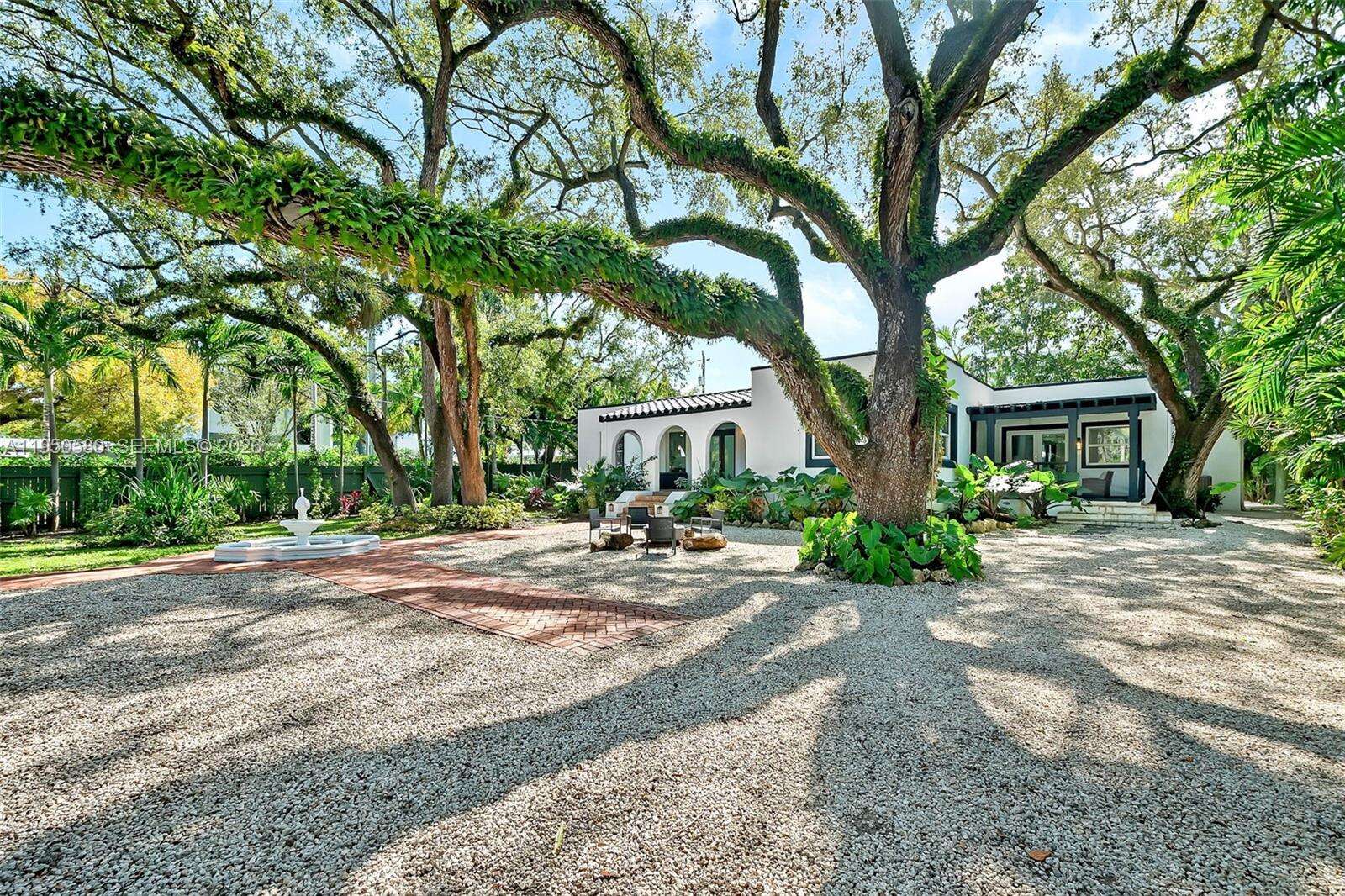 1702 Espanola Dr, Miami, FL 33133 | Picture 1