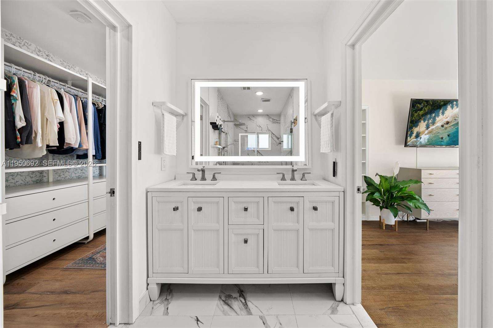 7770 Hawthorne Ave, Miami Beach, FL 33141 | Picture 10