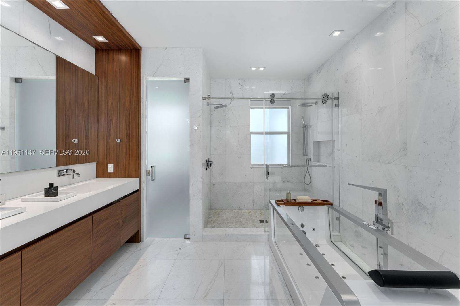 229 Golden Beach Dr, Golden Beach, FL 33160 | Picture 24