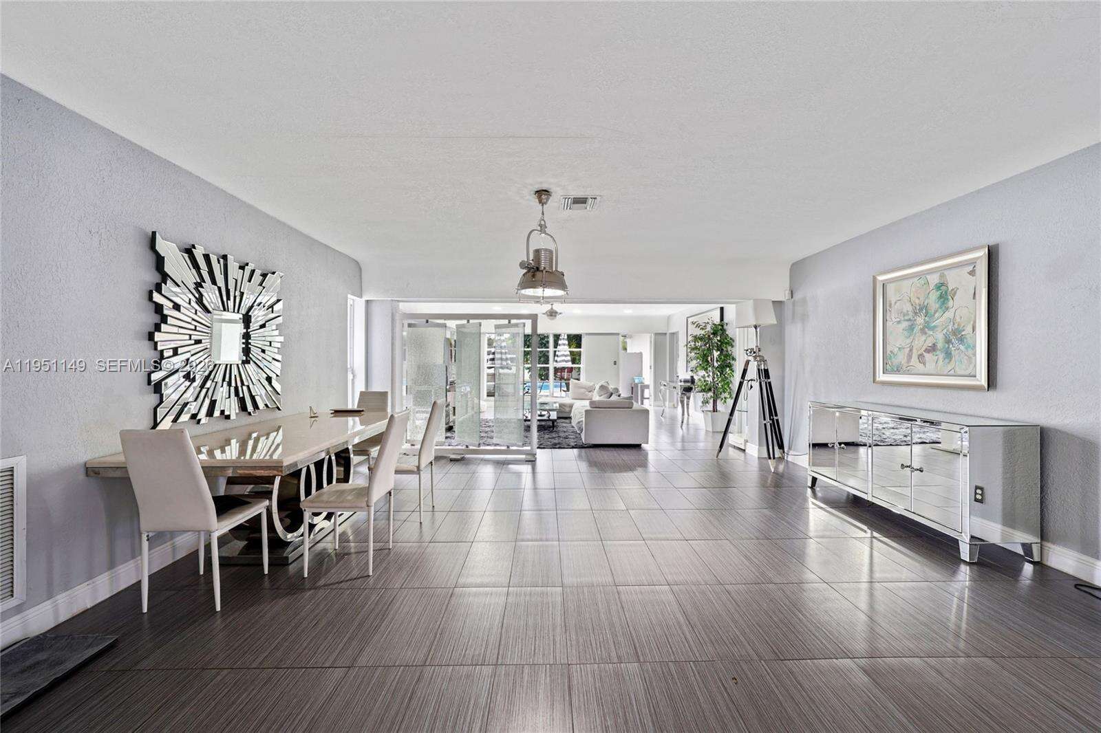 2534 Monroe St, Hollywood, FL 33020 | Picture 4