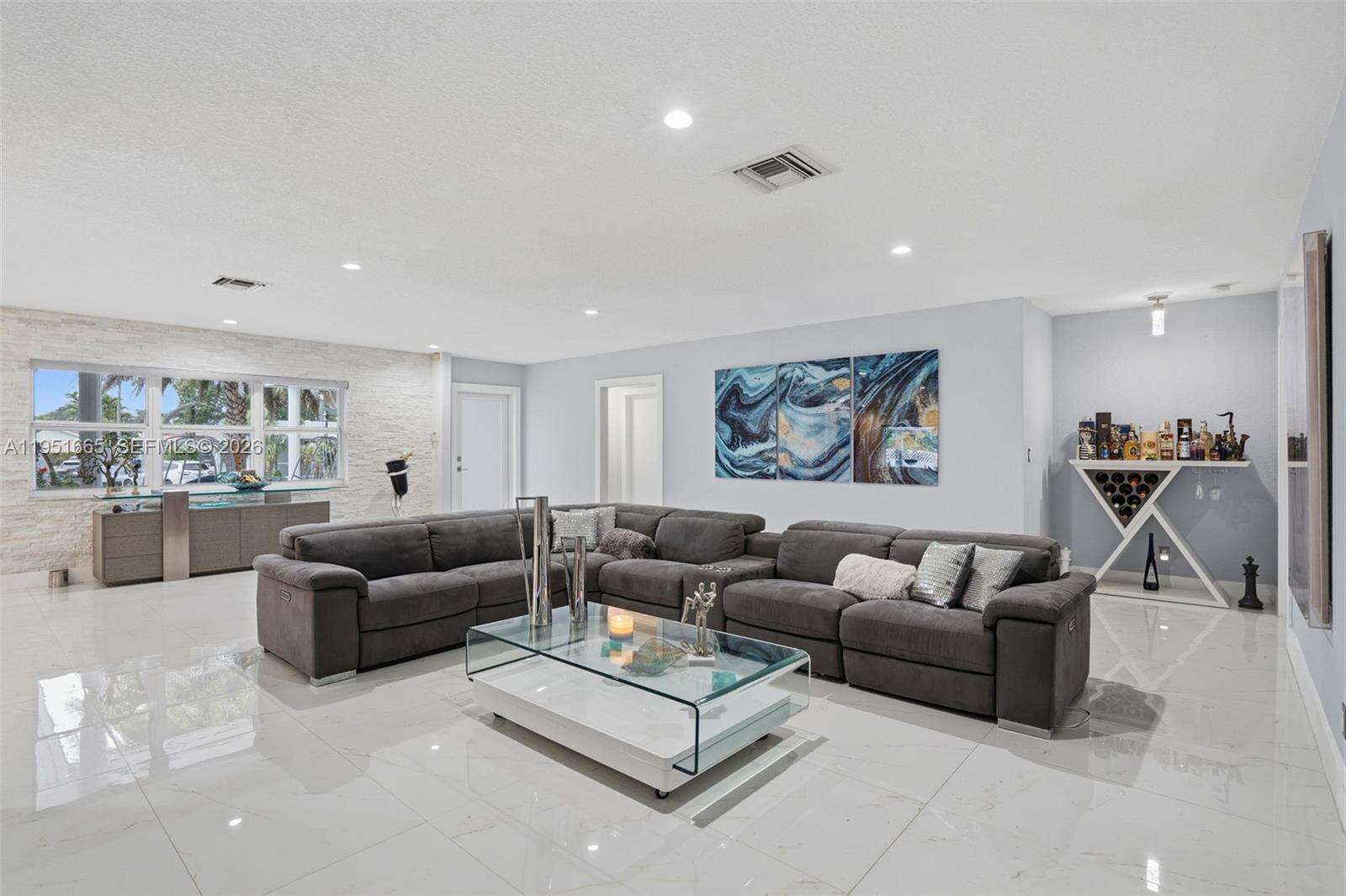 2918 Cleveland St, Hollywood, FL 33020 | Picture 8