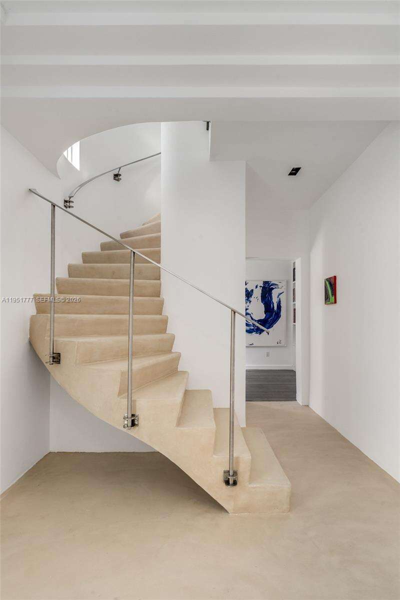 3325 Pine Tree Dr, Miami Beach, FL 33140 | Picture 11