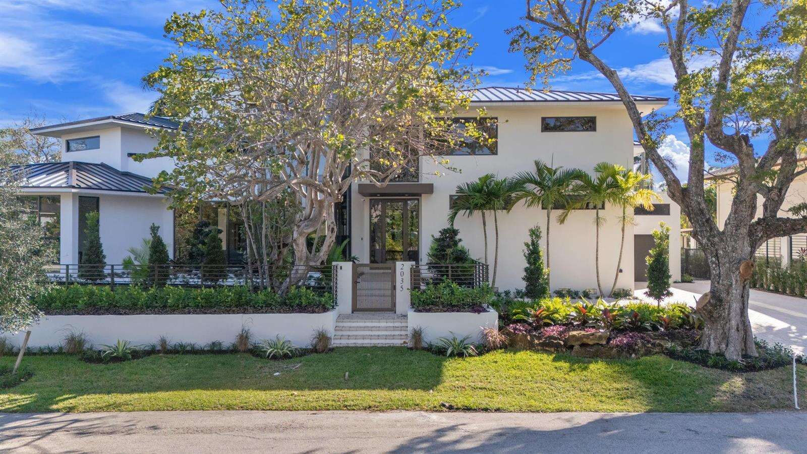 2035 Intracoastal, Fort Lauderdale, FL 33305 - For Sale photo 1