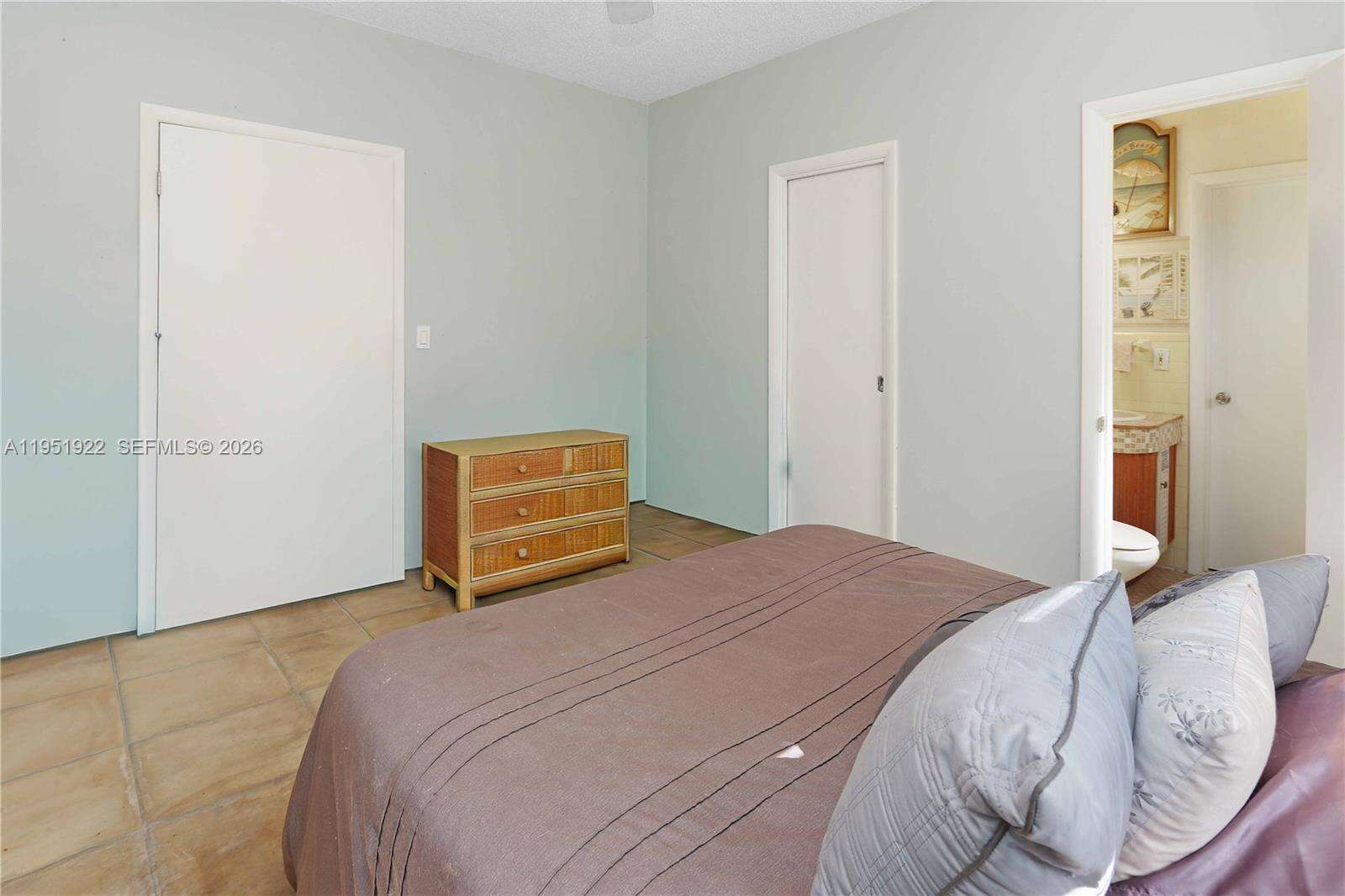 910 14th Ct, Hollywood, FL 33020 - For Sale photo 23