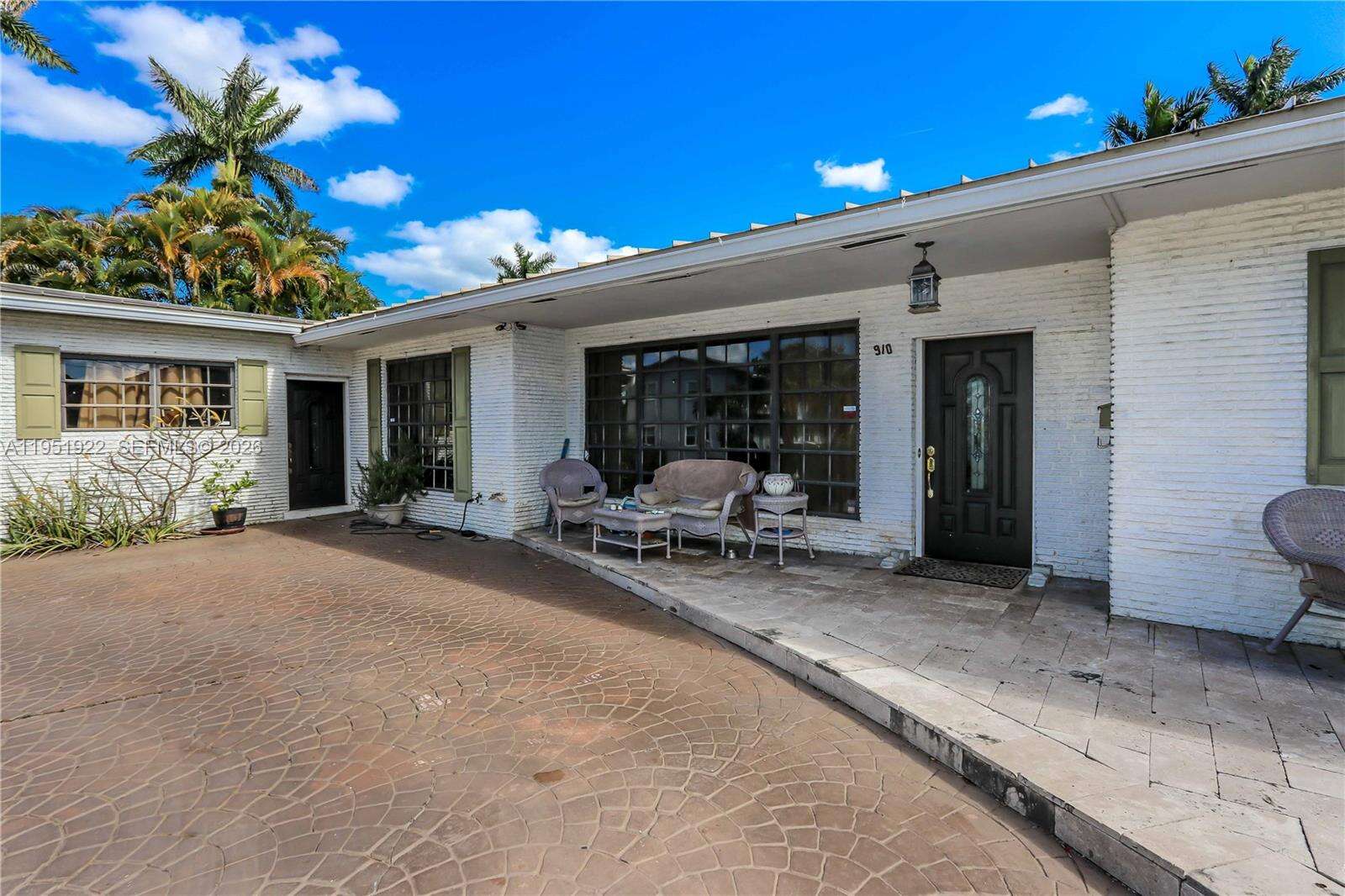 910 14th Ct, Hollywood, FL 33020 - For Sale photo 27