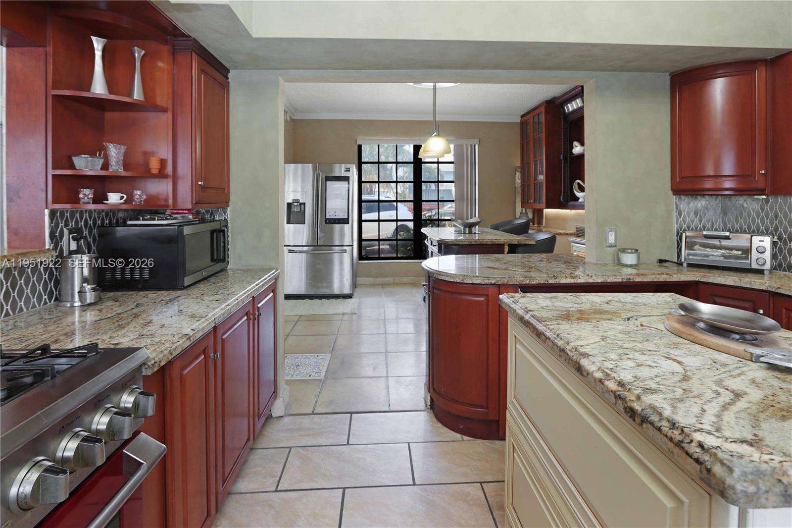 910 14th Ct, Hollywood, FL 33020 - For Sale photo 7