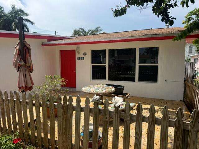 1507 Hayes, Hollywood, FL 33020 - For Sale photo 2