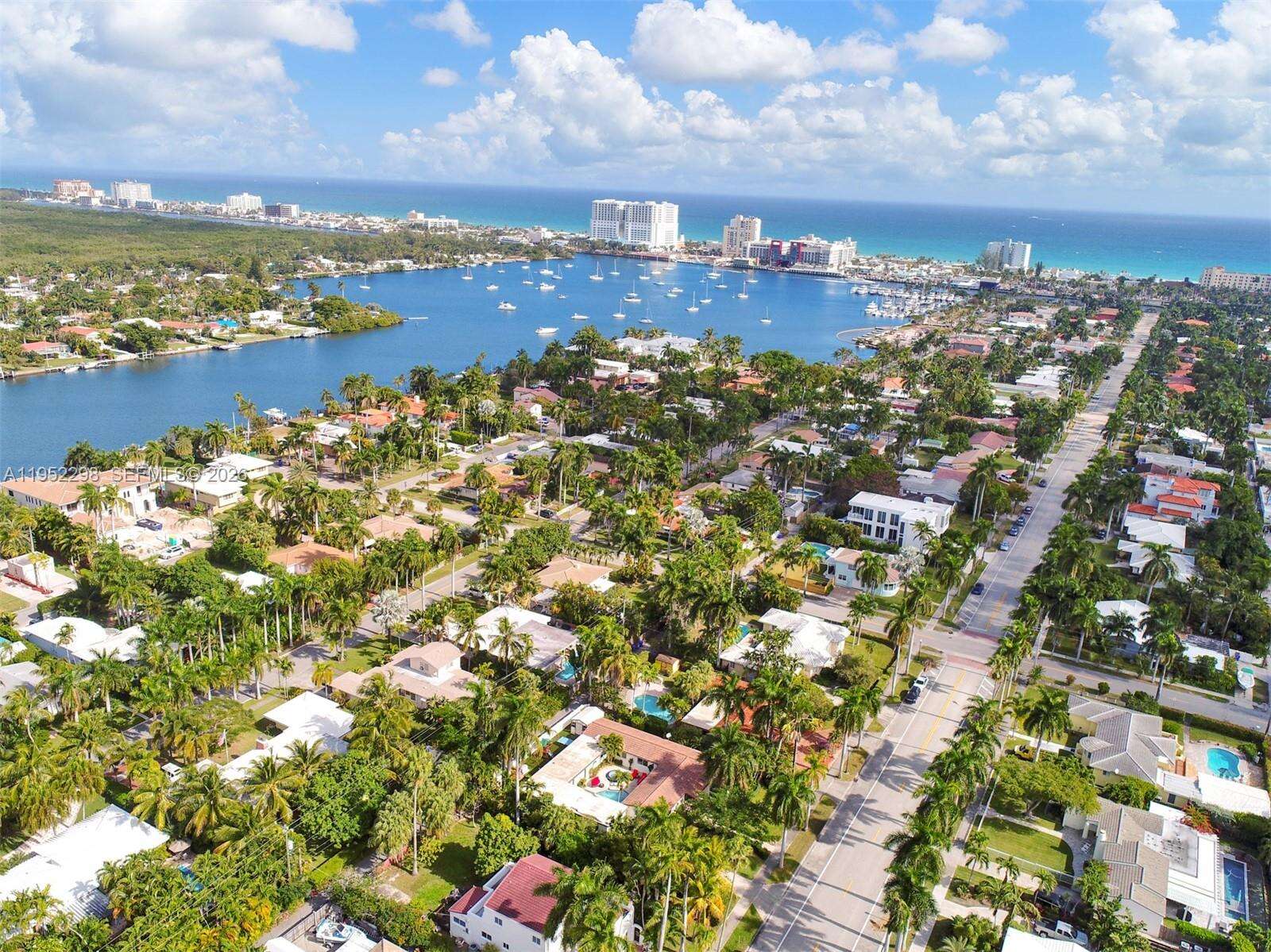 1017 Tyler St, Hollywood, FL 33019 | Picture 4