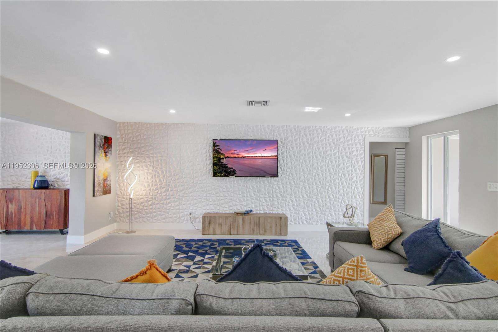 1245 Garfield St, Hollywood, FL 33019 | Picture 37