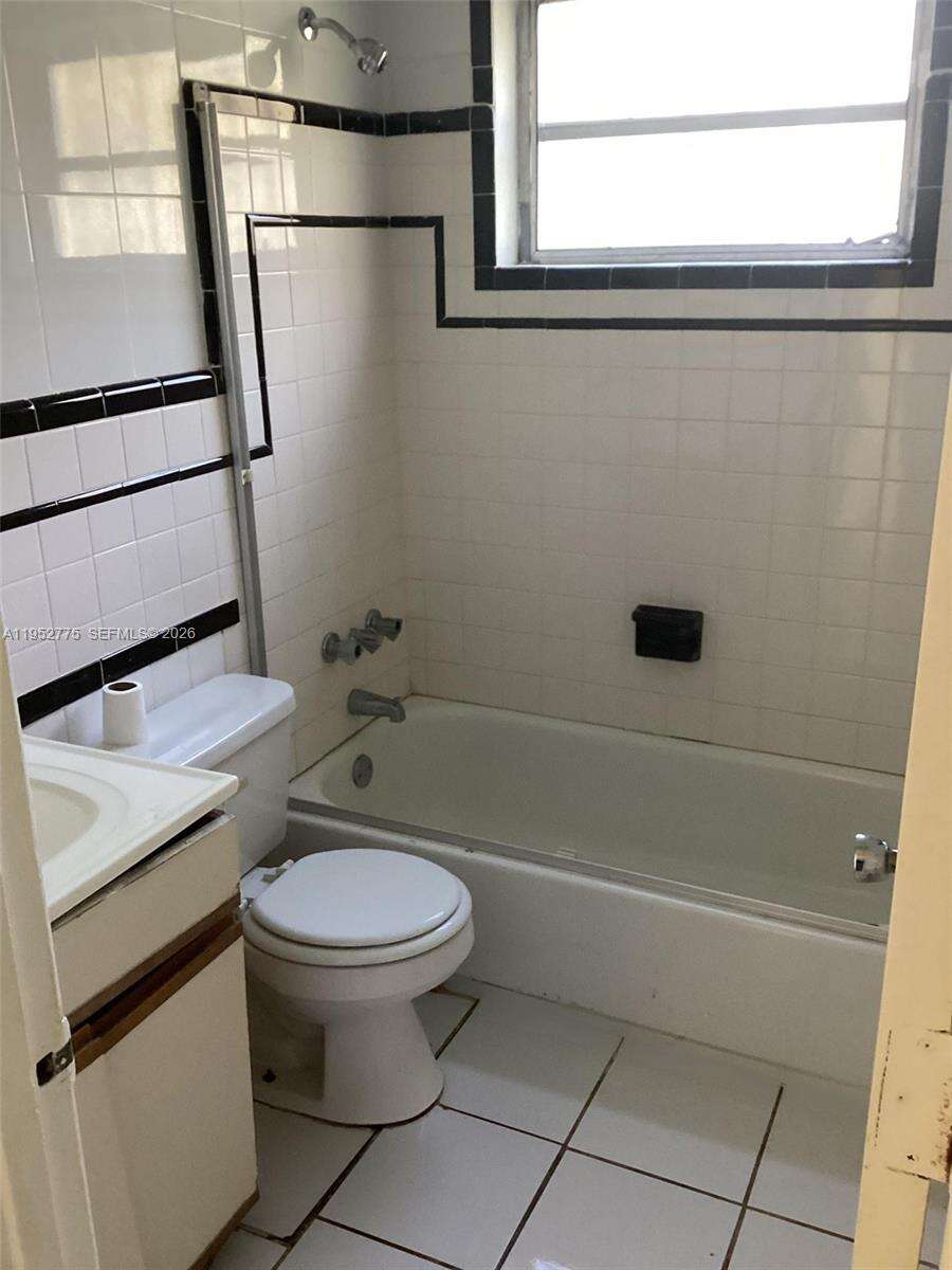 4824 15th Ct, Miami, FL 33142 | Picture 8