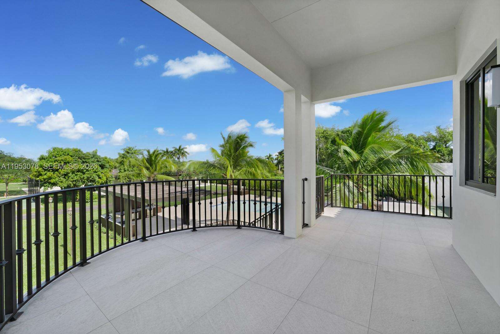 17805 158th St, Miami, FL 33187 - For Sale photo 21