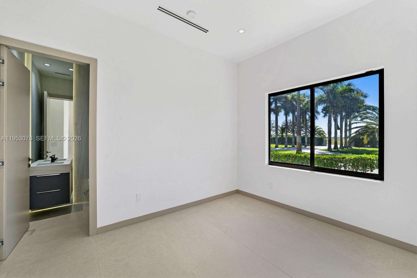 17805 158th St, Miami, FL 33187 - For Sale photo 27