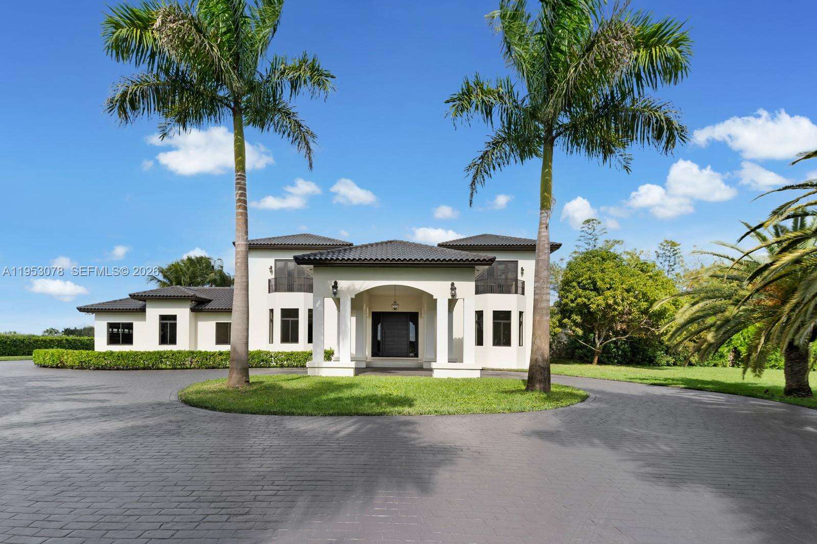 17805 158th St, Miami, FL 33187 - For Sale photo 4