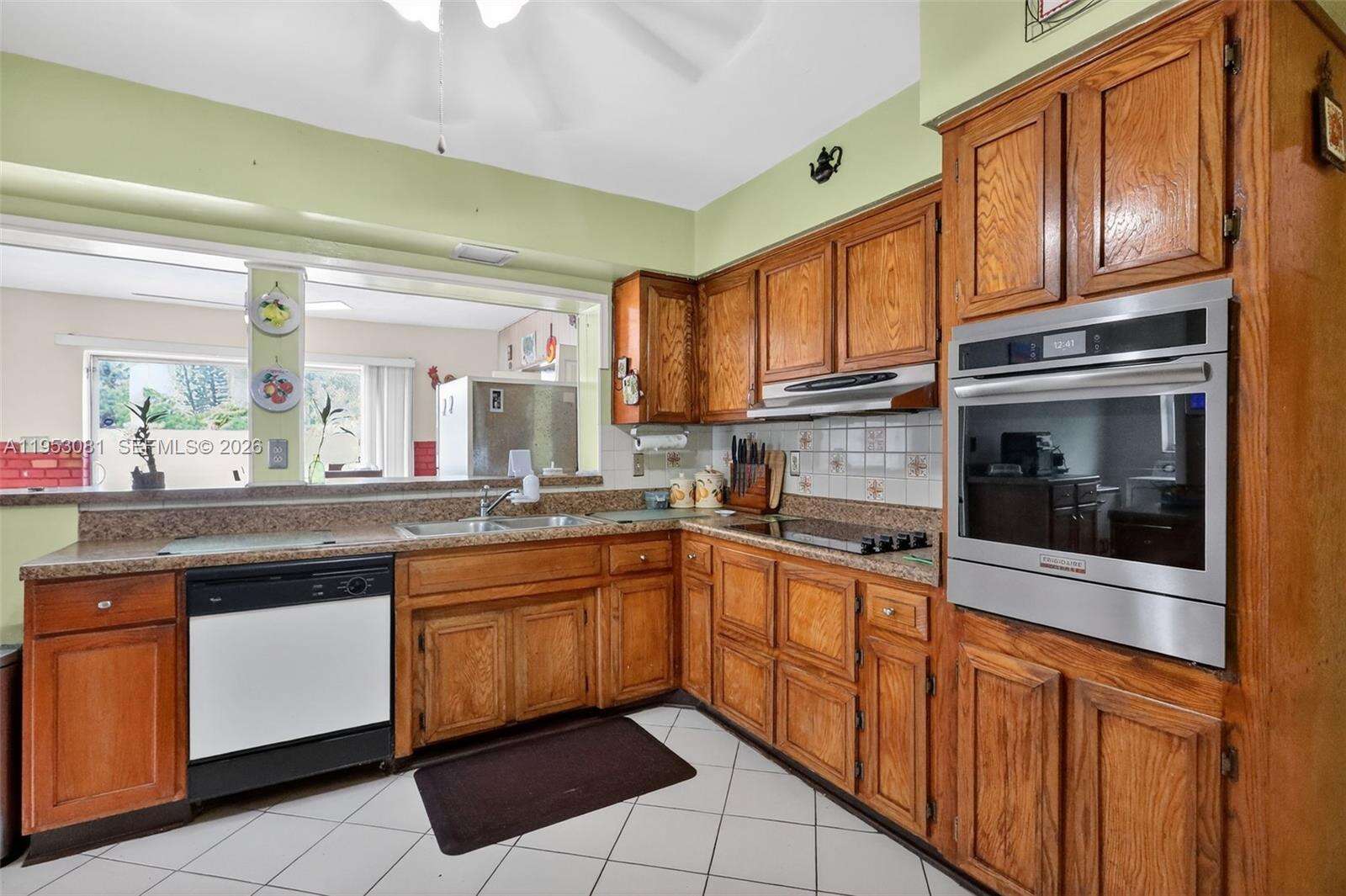 6861 1st Ct, Pembroke Pines, FL 33023 - For Sale photo 33