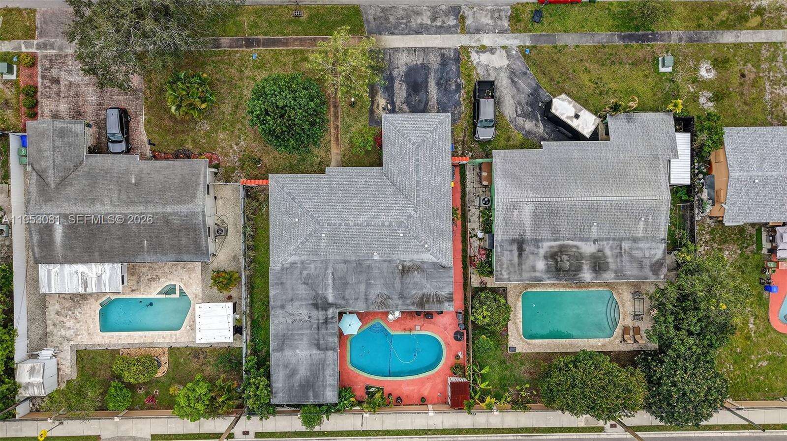6861 1st Ct, Pembroke Pines, FL 33023 - For Sale photo 44