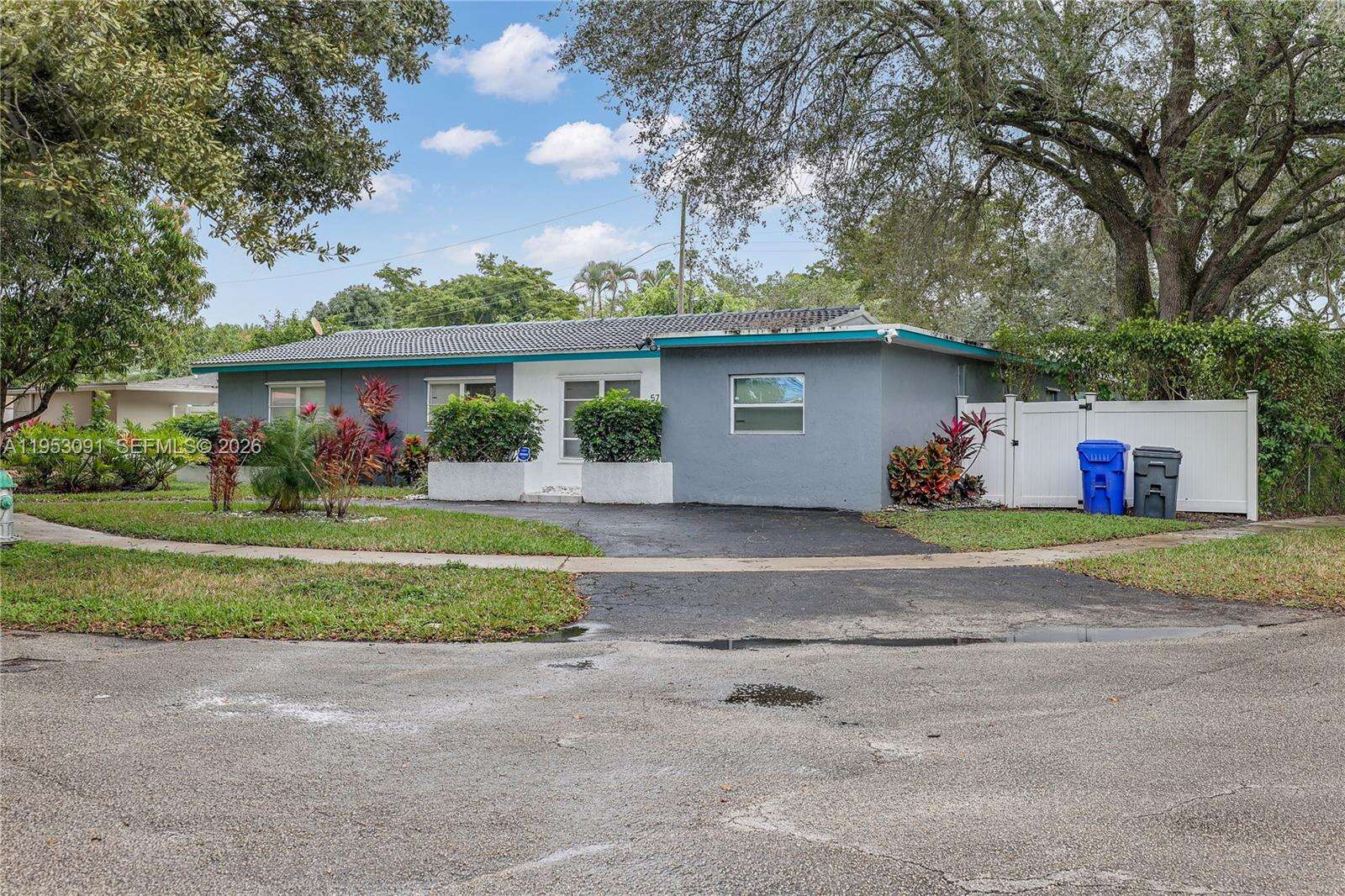 5712 Monroe St, Hollywood, FL 33023 - For Sale photo 1