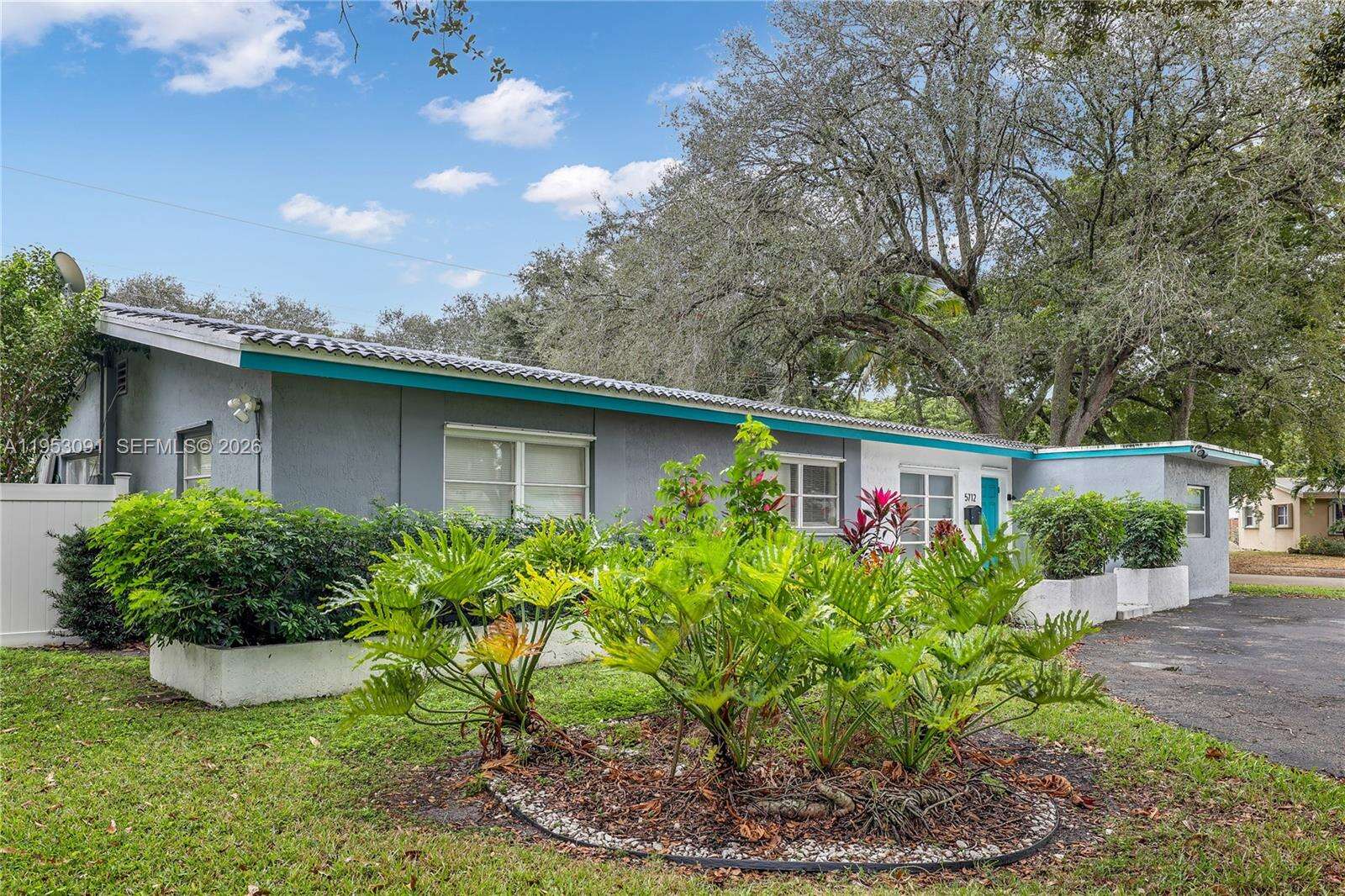 5712 Monroe St, Hollywood, FL 33023 - For Sale photo 3